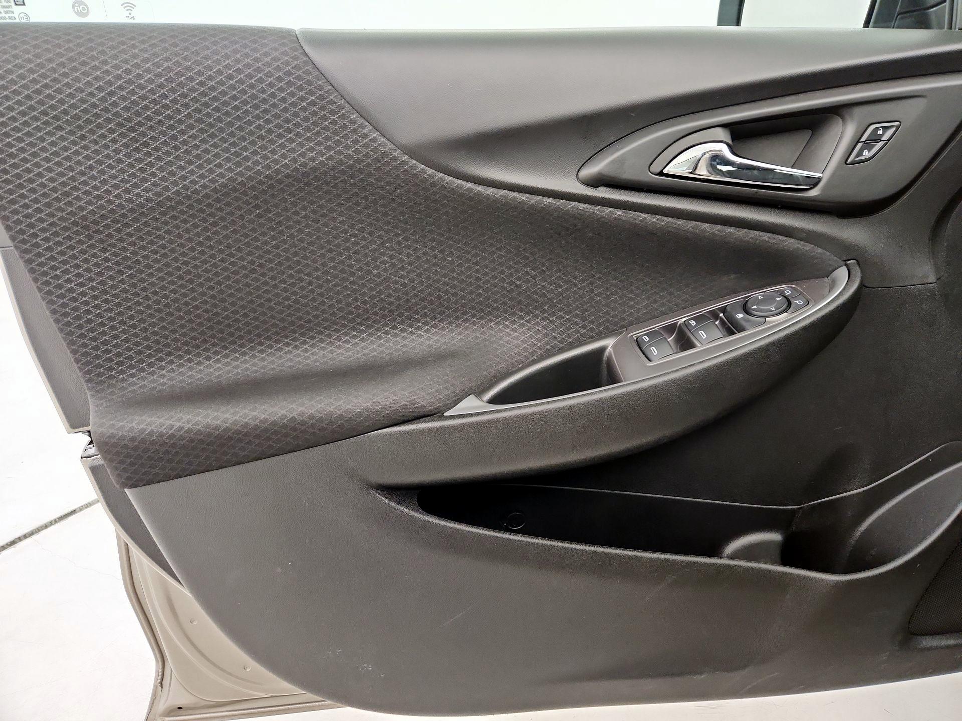 Thumbnail: 2024 Chevrolet Malibu - 12