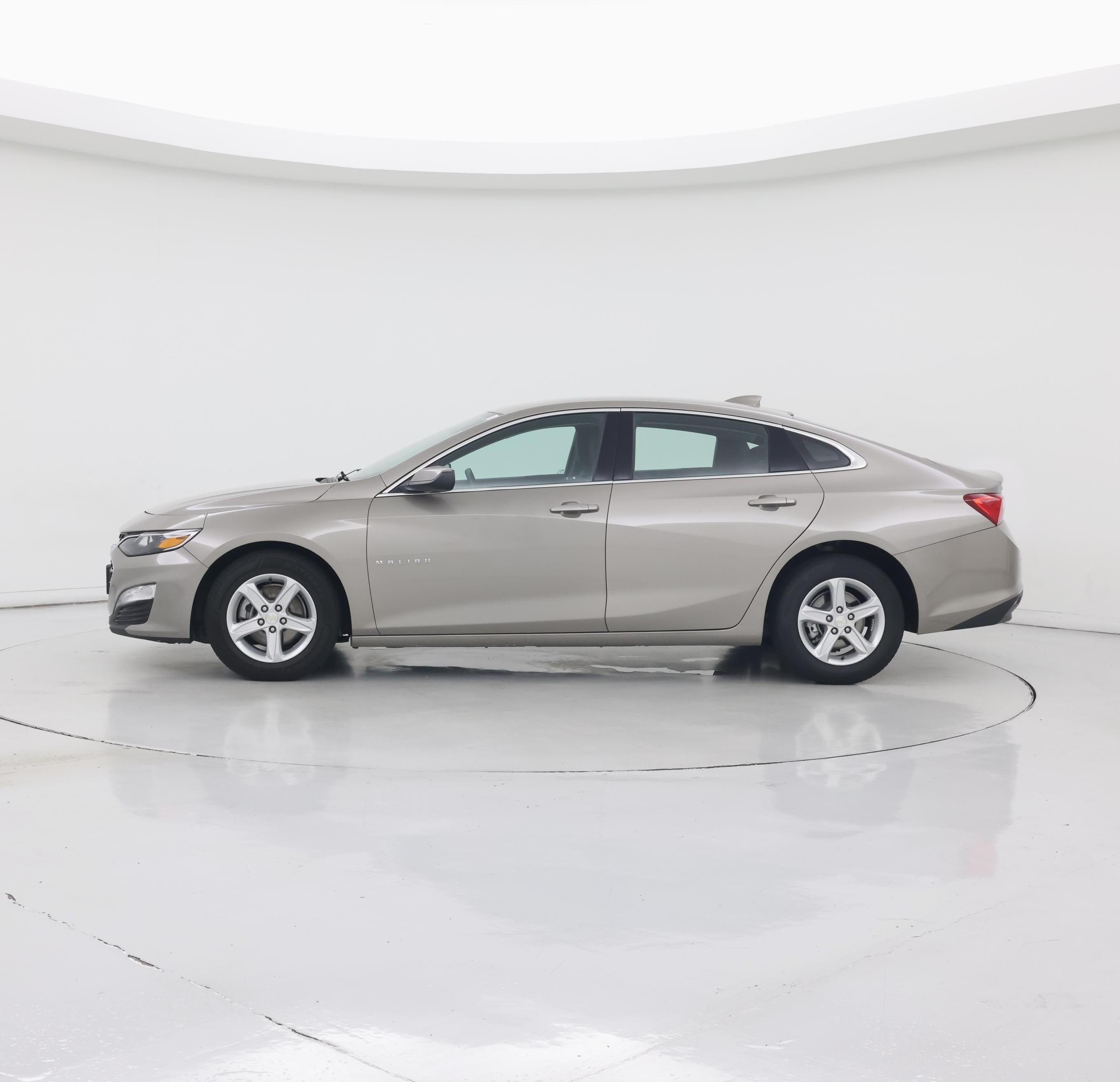 Thumbnail: 2024 Chevrolet Malibu - 3