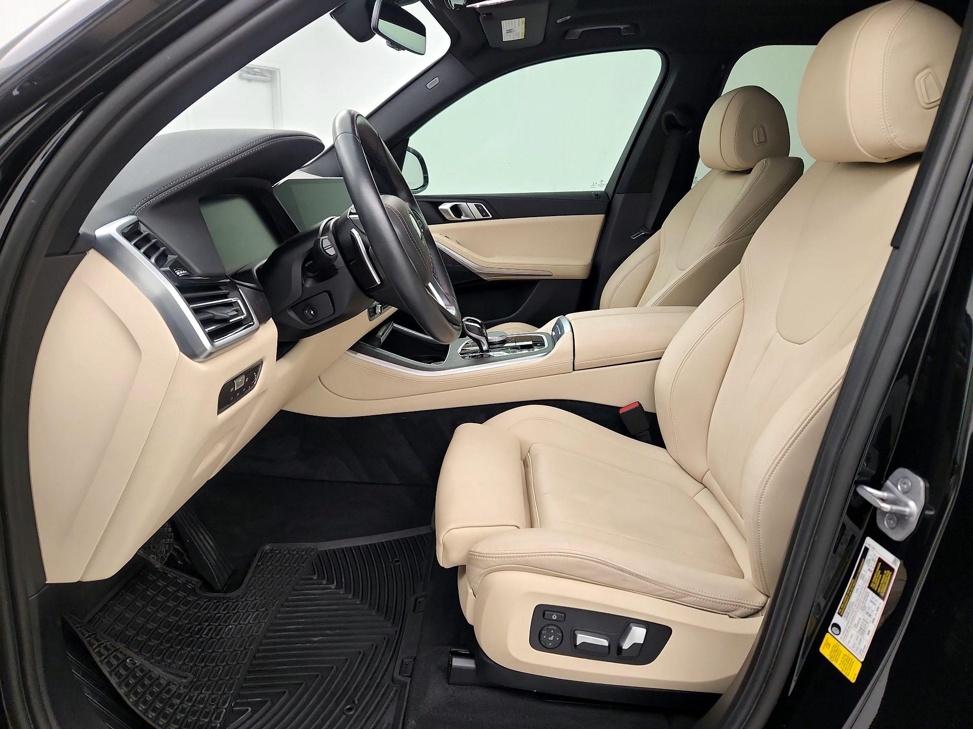 Thumbnail: 2022 BMW X5 - 11