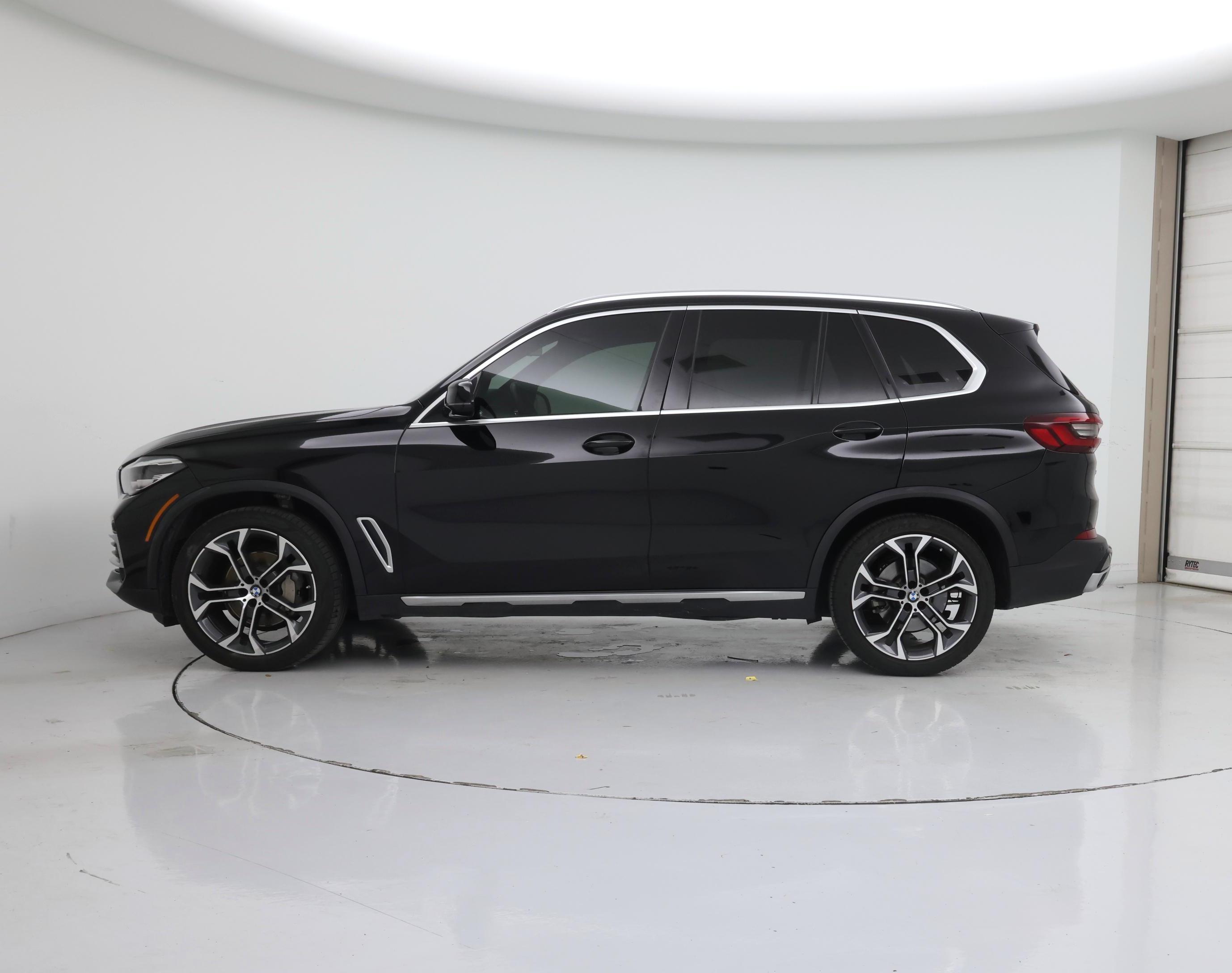 Thumbnail: 2022 BMW X5 - 3