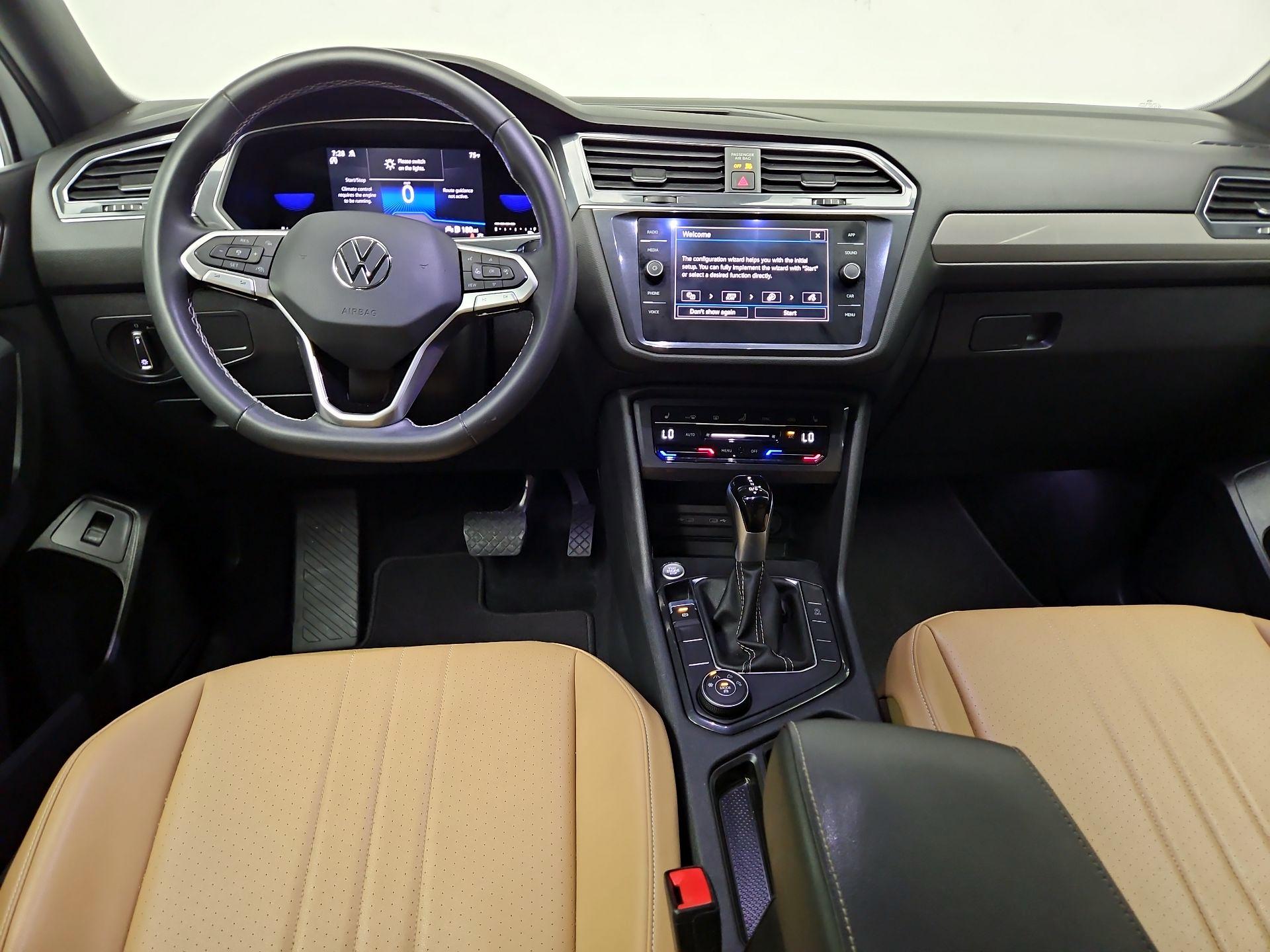 Thumbnail: 2022 Volkswagen Tiguan - 9