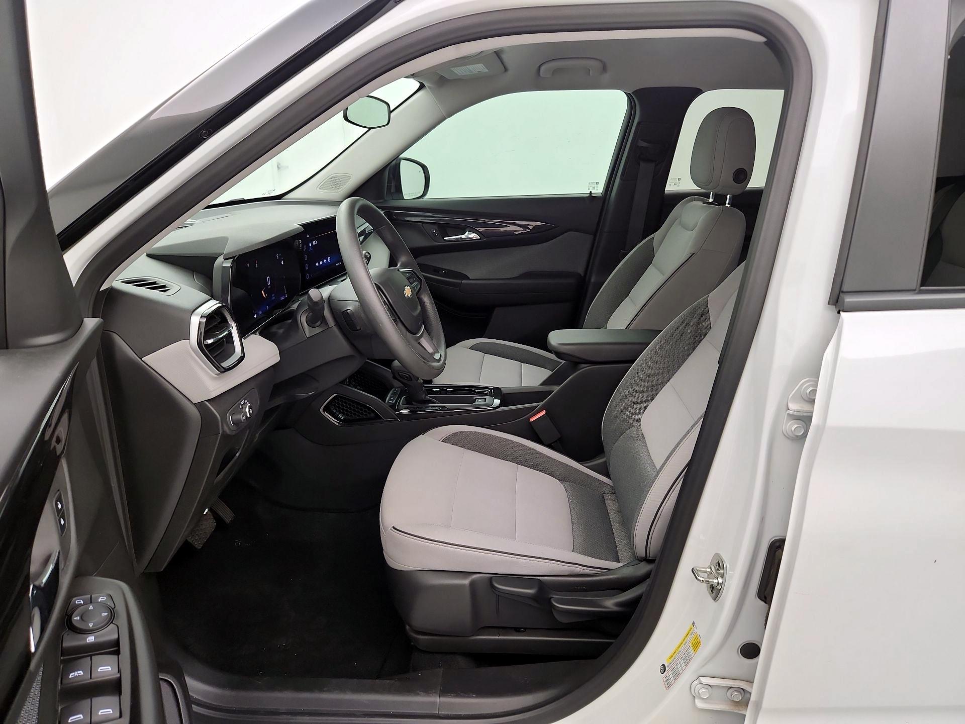 Thumbnail: 2025 Chevrolet TrailBlazer - 11