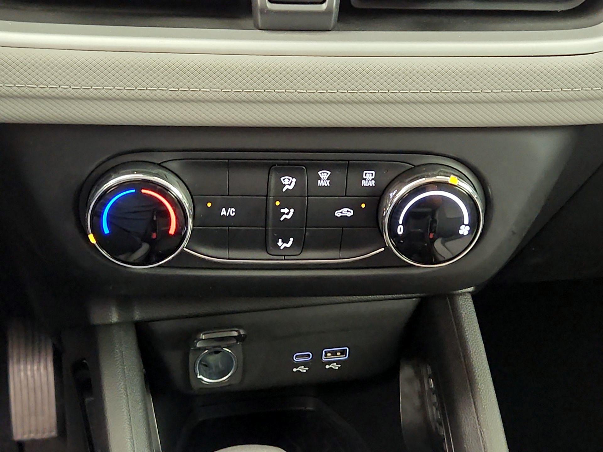 Thumbnail: 2025 Chevrolet TrailBlazer - 16