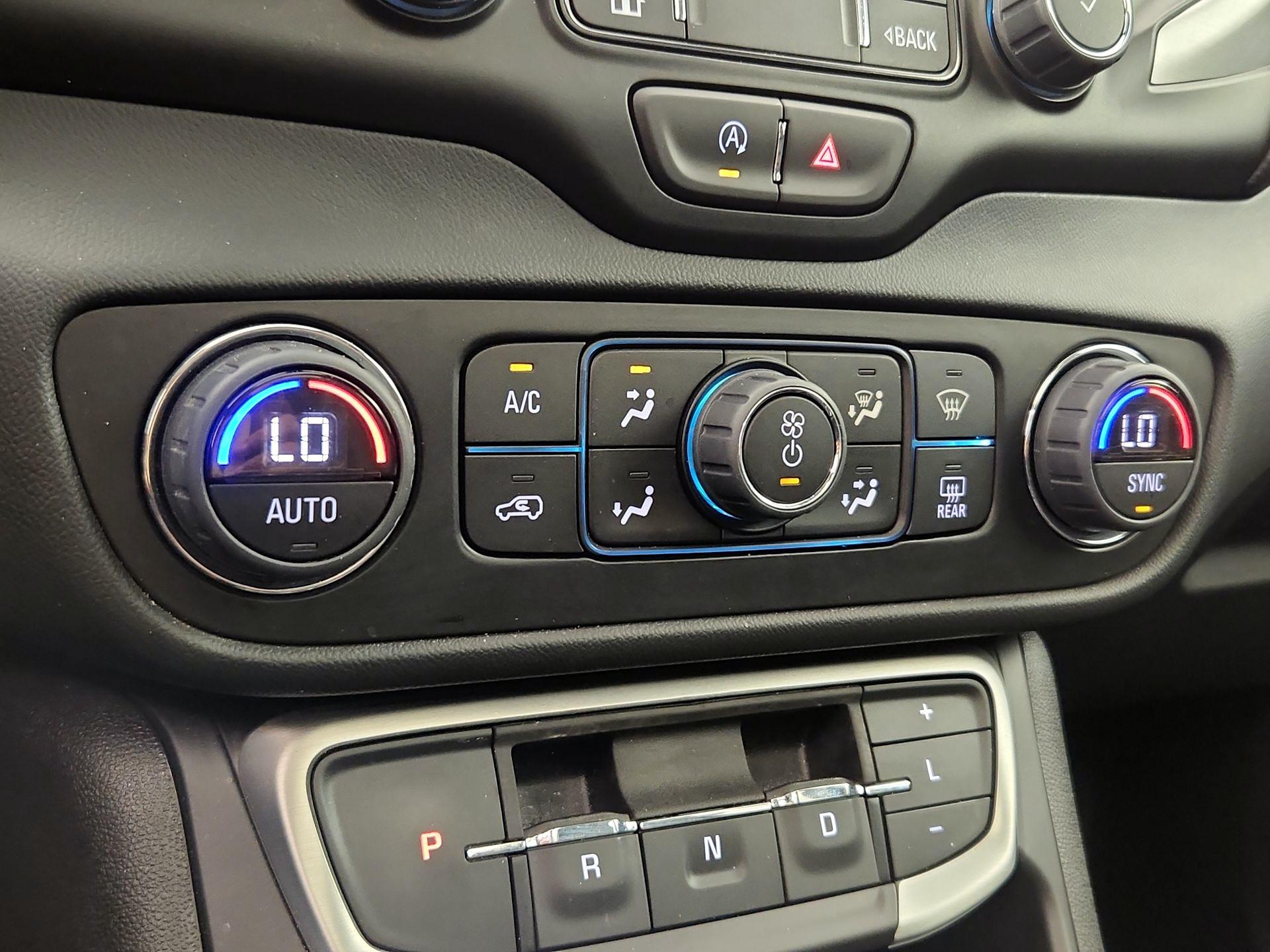 Thumbnail: 2023 GMC Terrain - 16