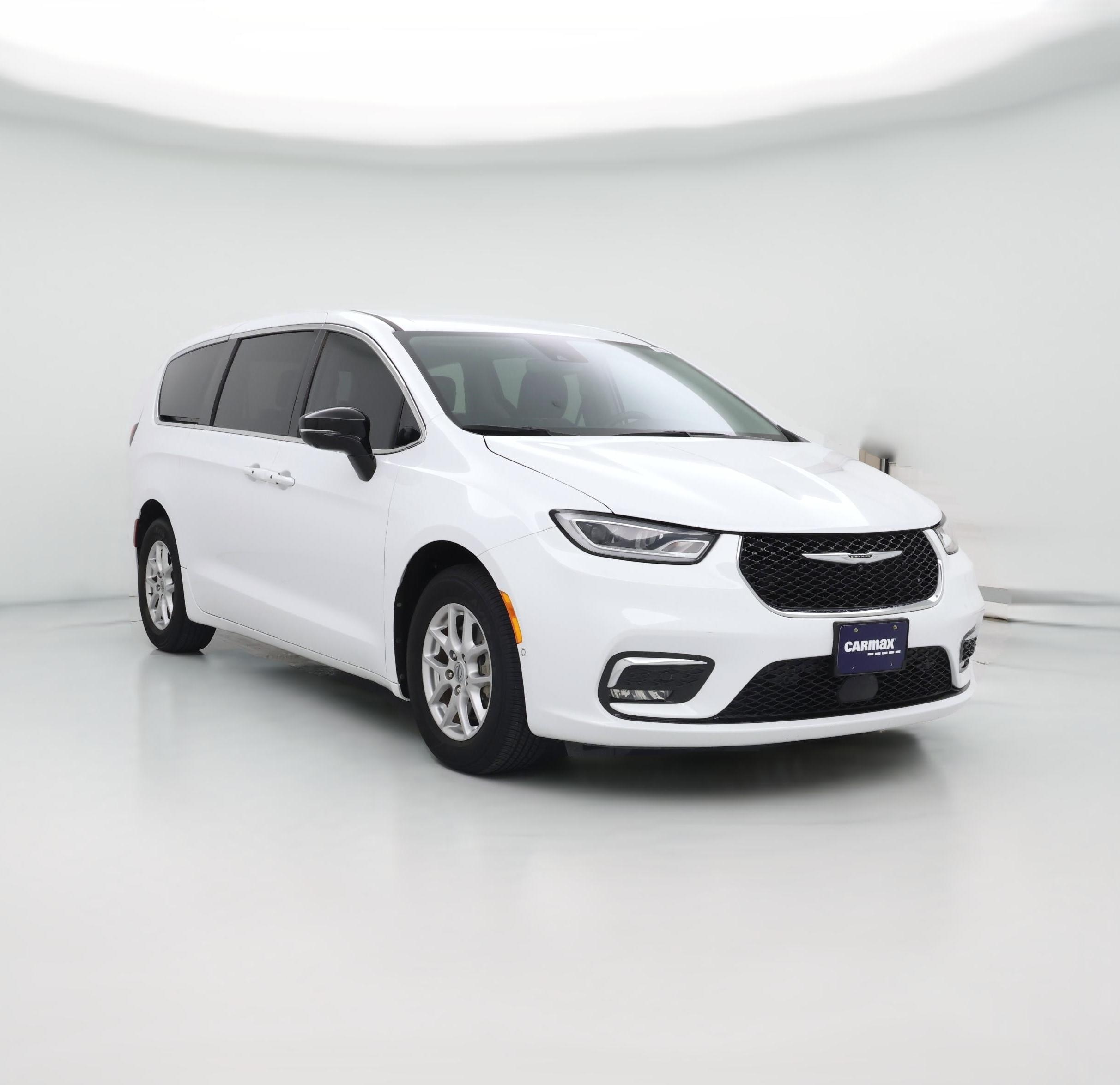 Thumbnail: 2024 Chrysler Pacifica - 1
