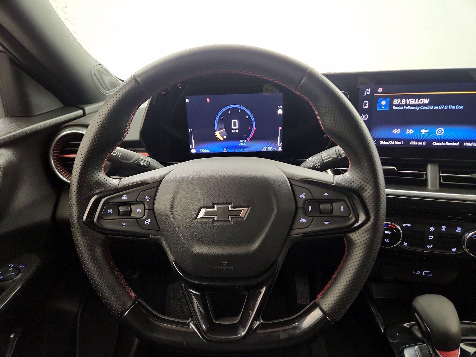 2024 Chevrolet Trax RS - Photo 9