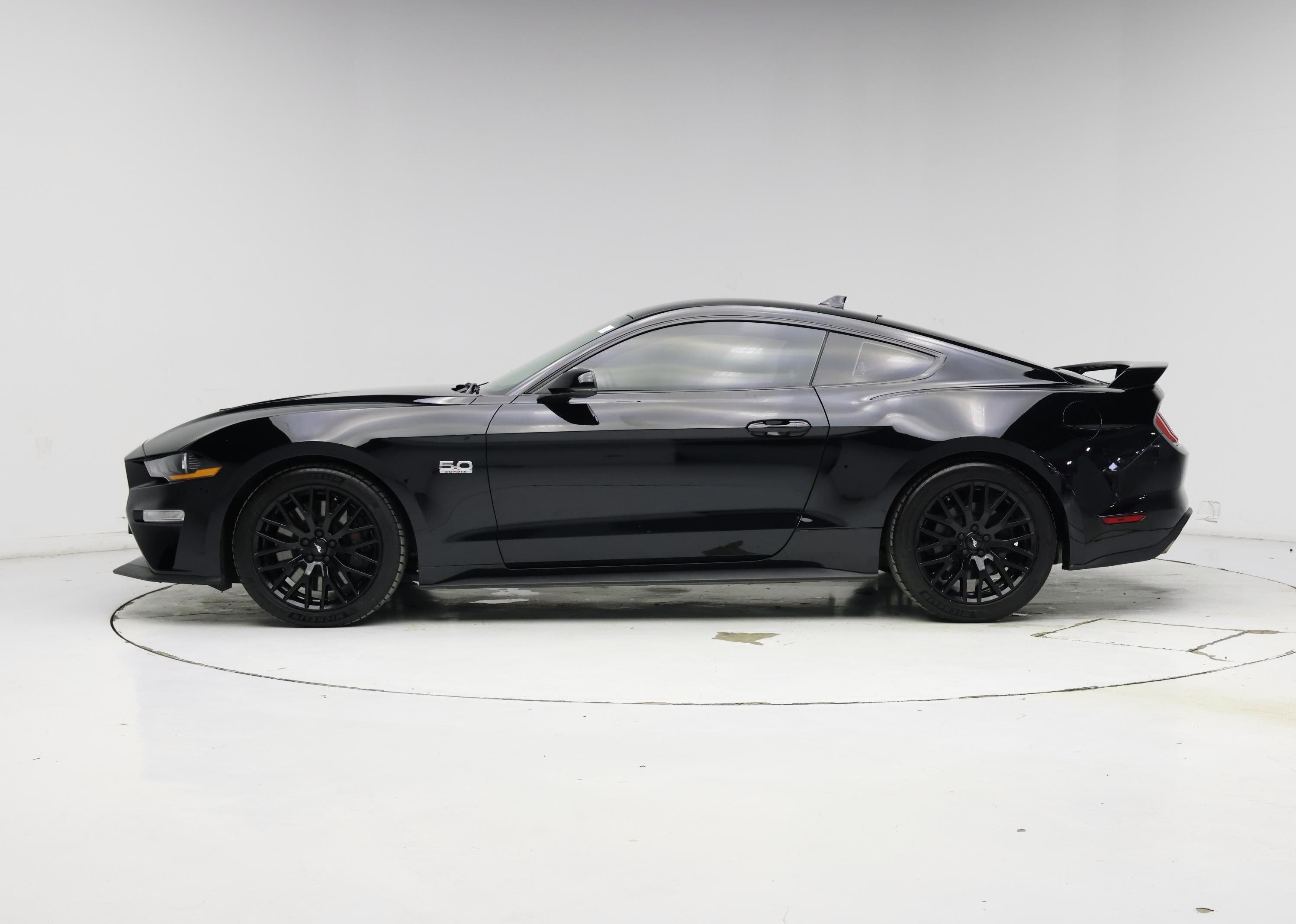 Thumbnail: 2020 Ford Mustang - 3
