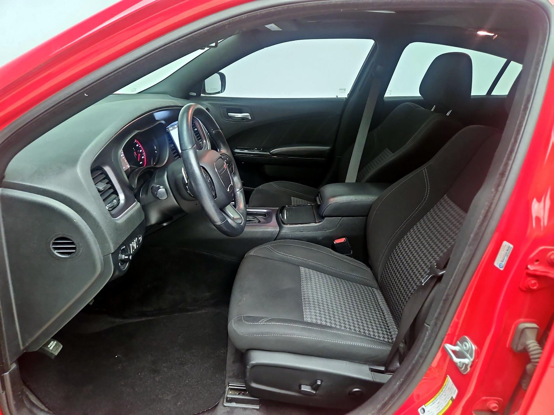 Thumbnail: 2018 Dodge Charger - 11