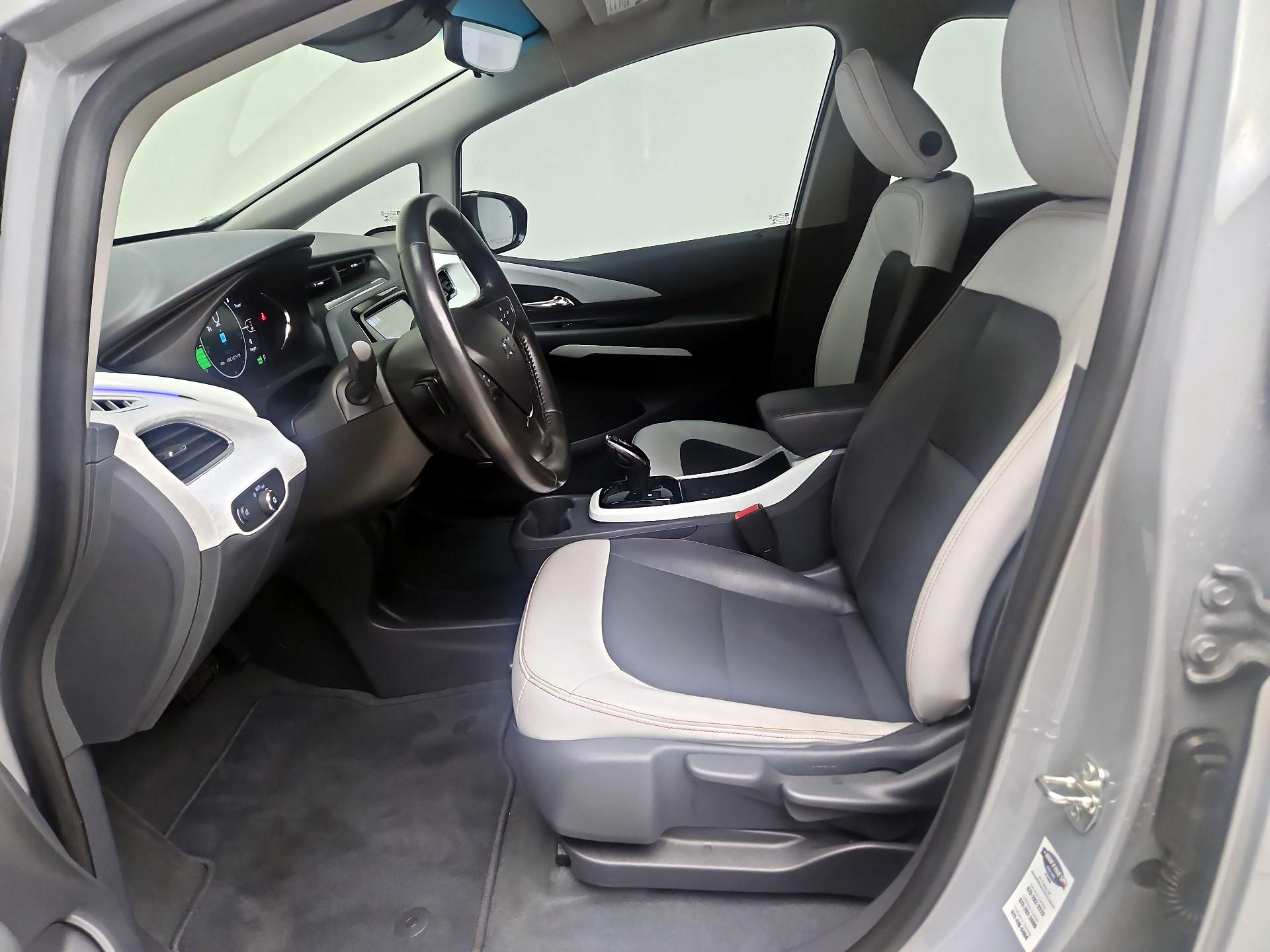 Thumbnail: 2021 Chevrolet Bolt EV - 11