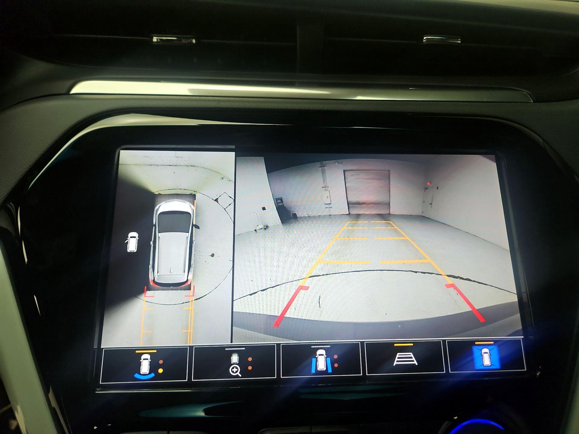 Thumbnail: 2021 Chevrolet Bolt EV - 14