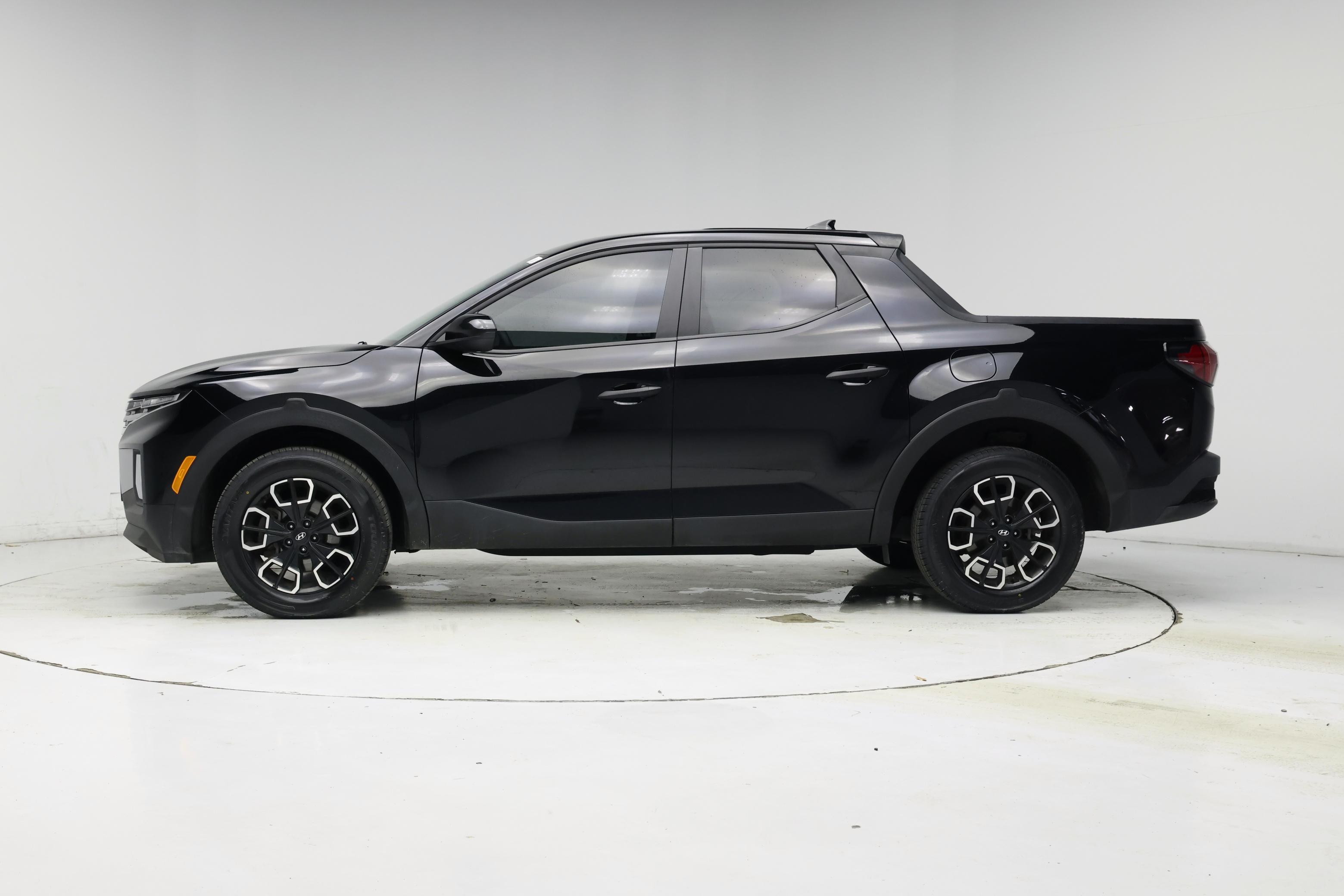 Thumbnail: 2023 Hyundai Santa Cruz - 3
