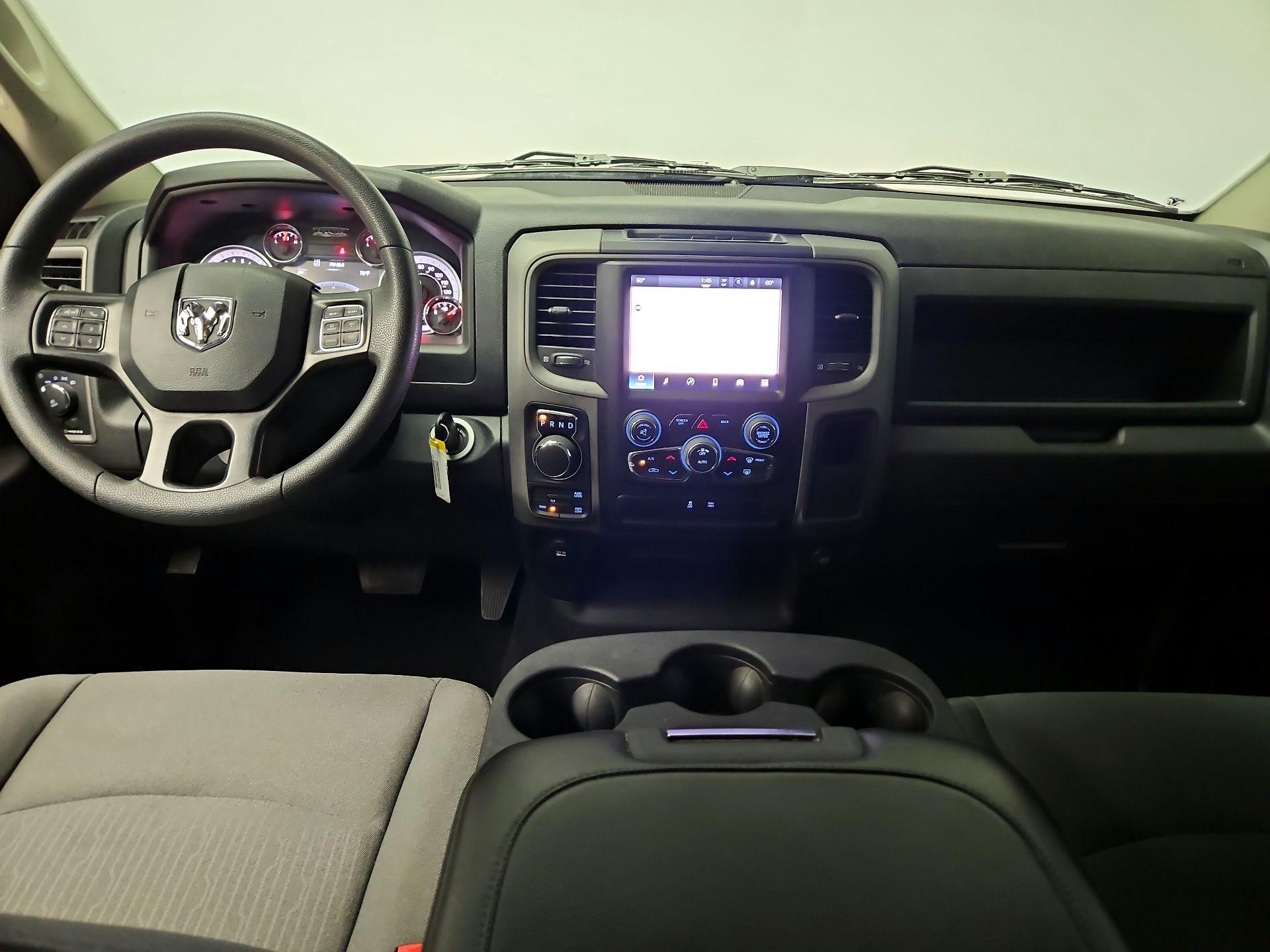 Thumbnail: 2024 RAM 1500 Classic - 9