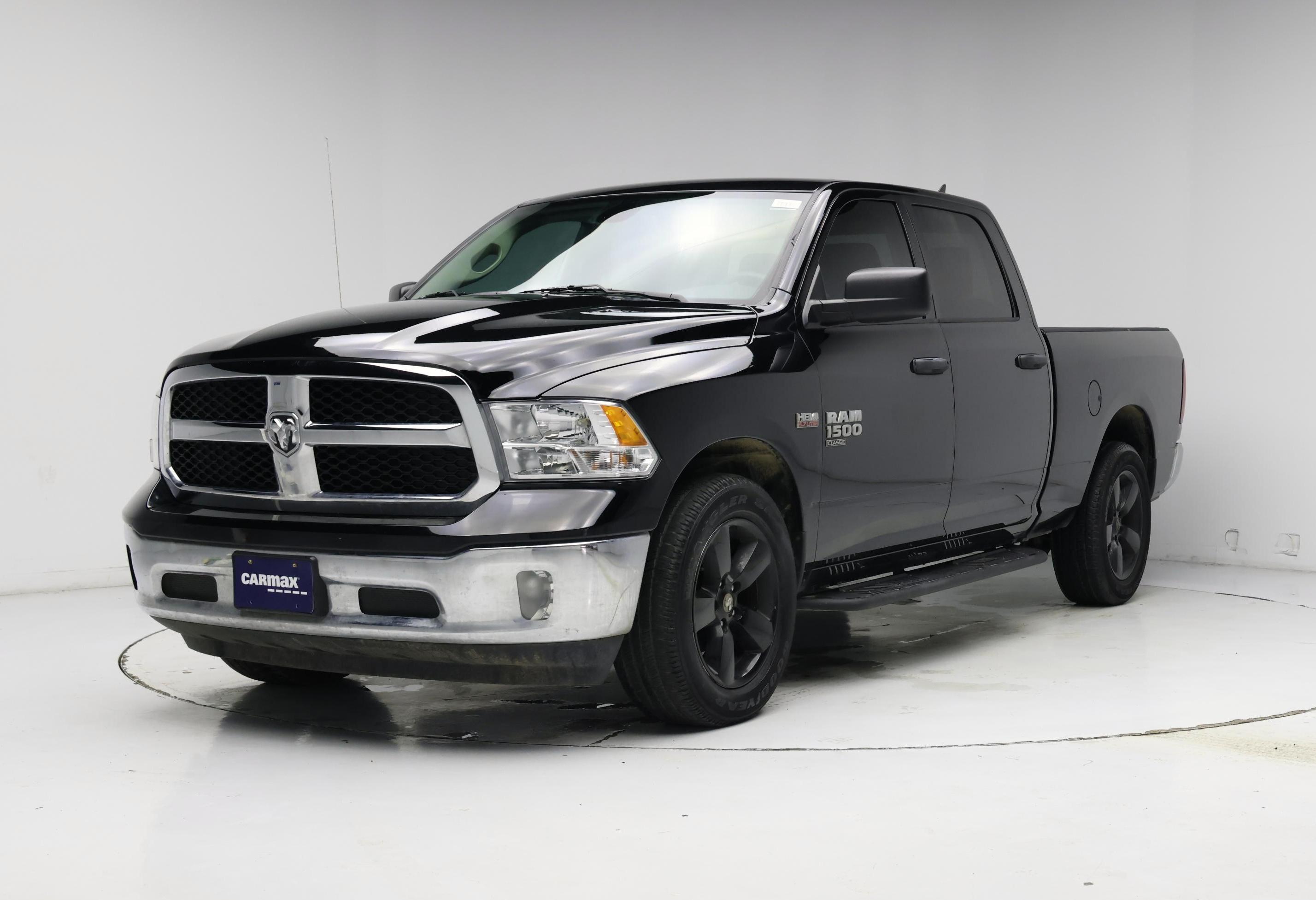 Thumbnail: 2024 RAM 1500 Classic - 4