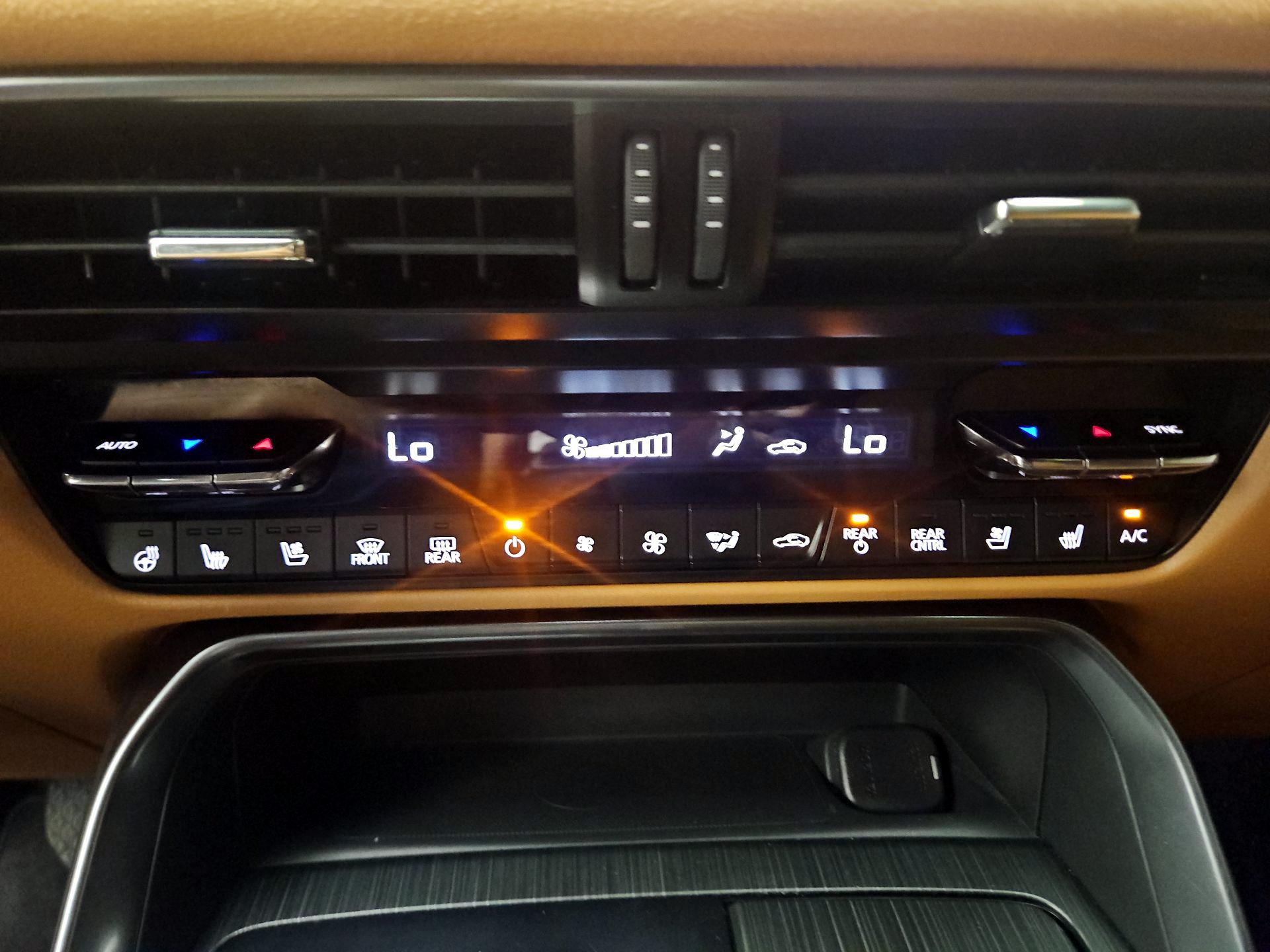 Thumbnail: 2024 Mazda CX-90 - 17