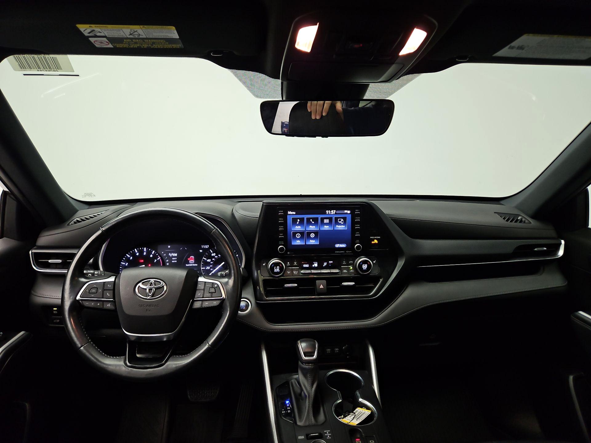 Thumbnail: 2021 Toyota Highlander - 9