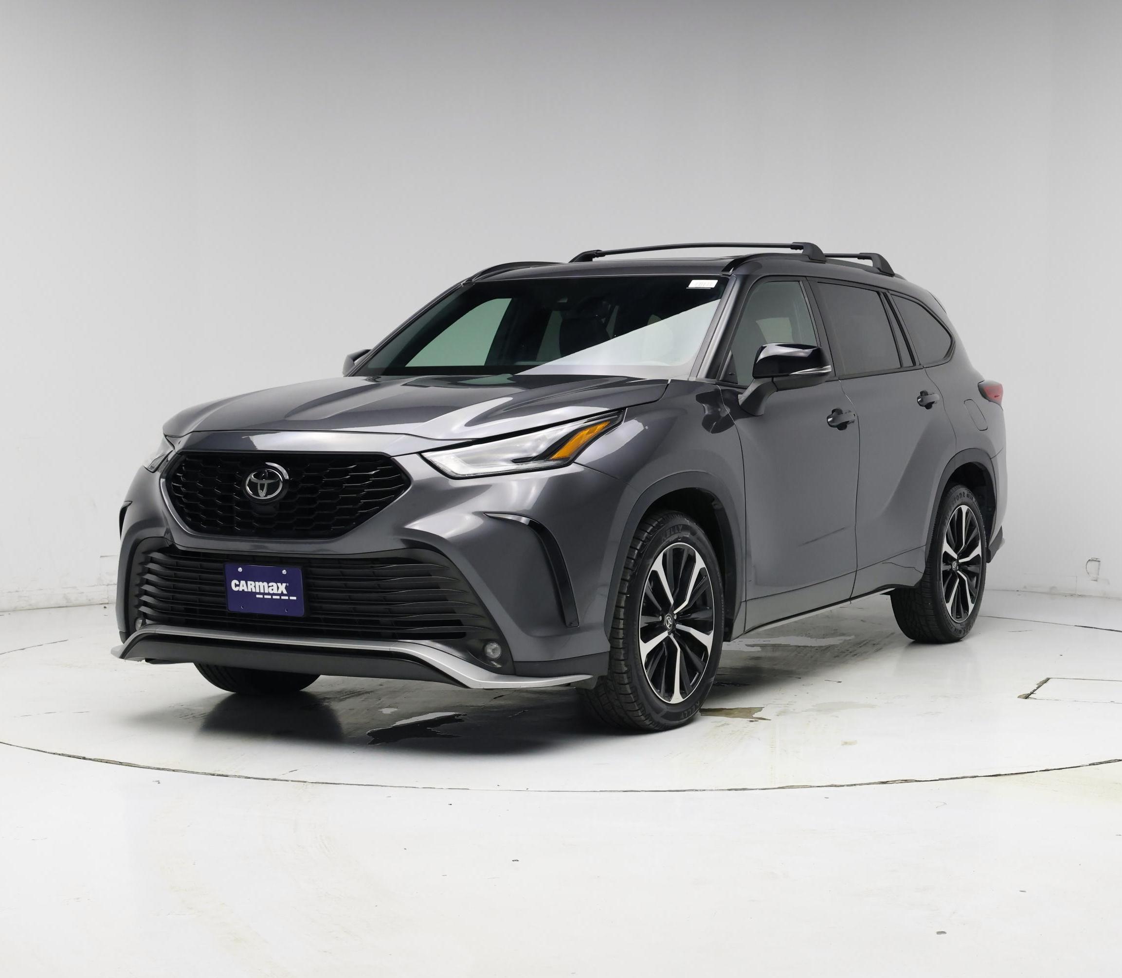 Thumbnail: 2021 Toyota Highlander - 4