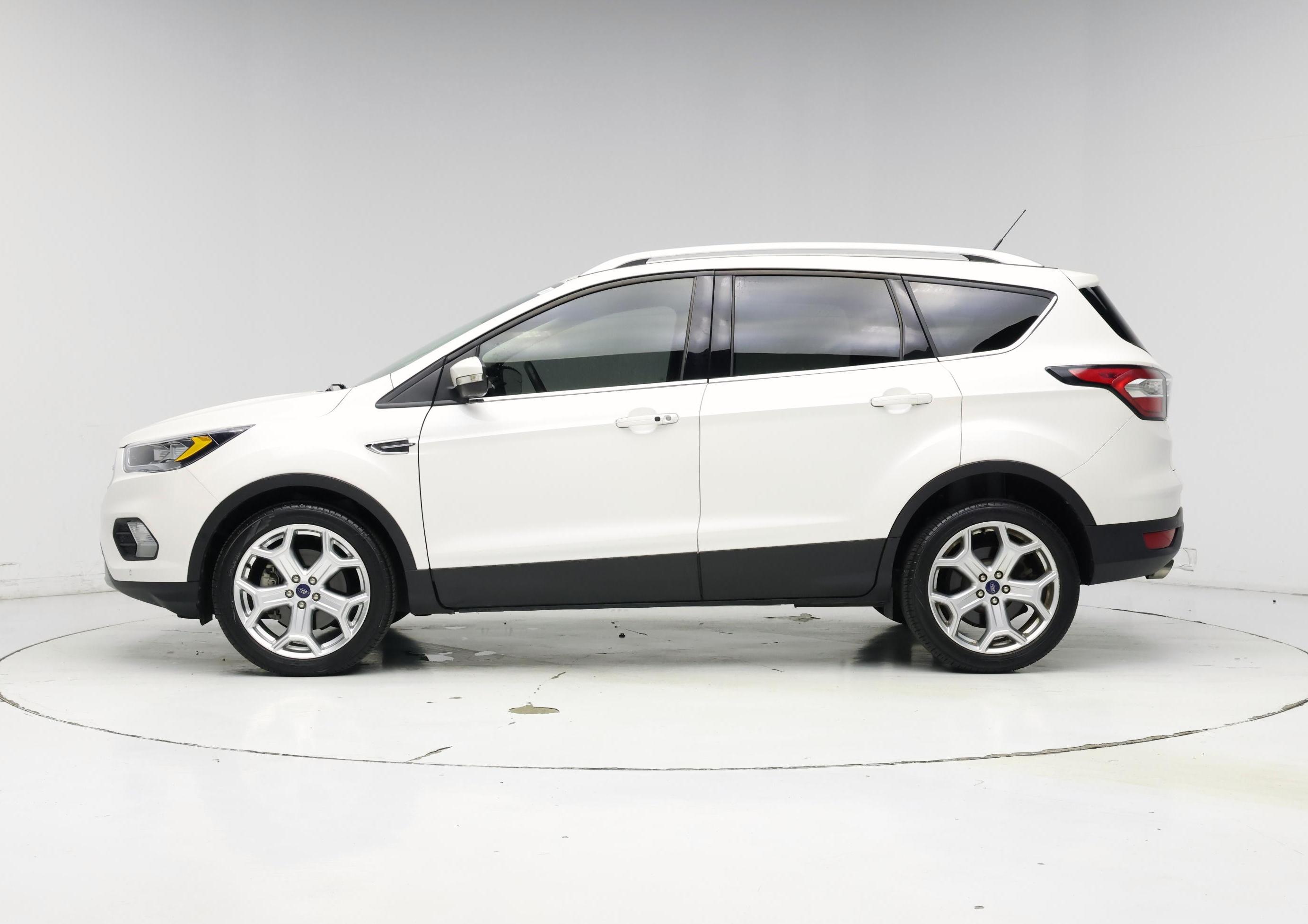 Thumbnail: 2018 Ford Escape - 3