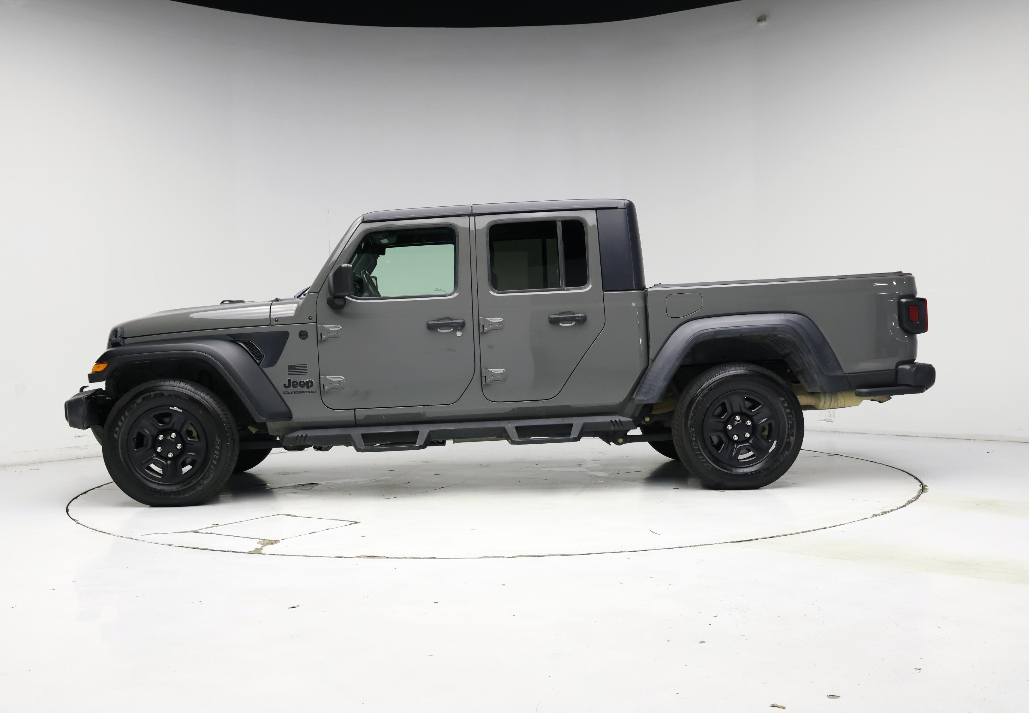 Thumbnail: 2021 Jeep Gladiator - 3