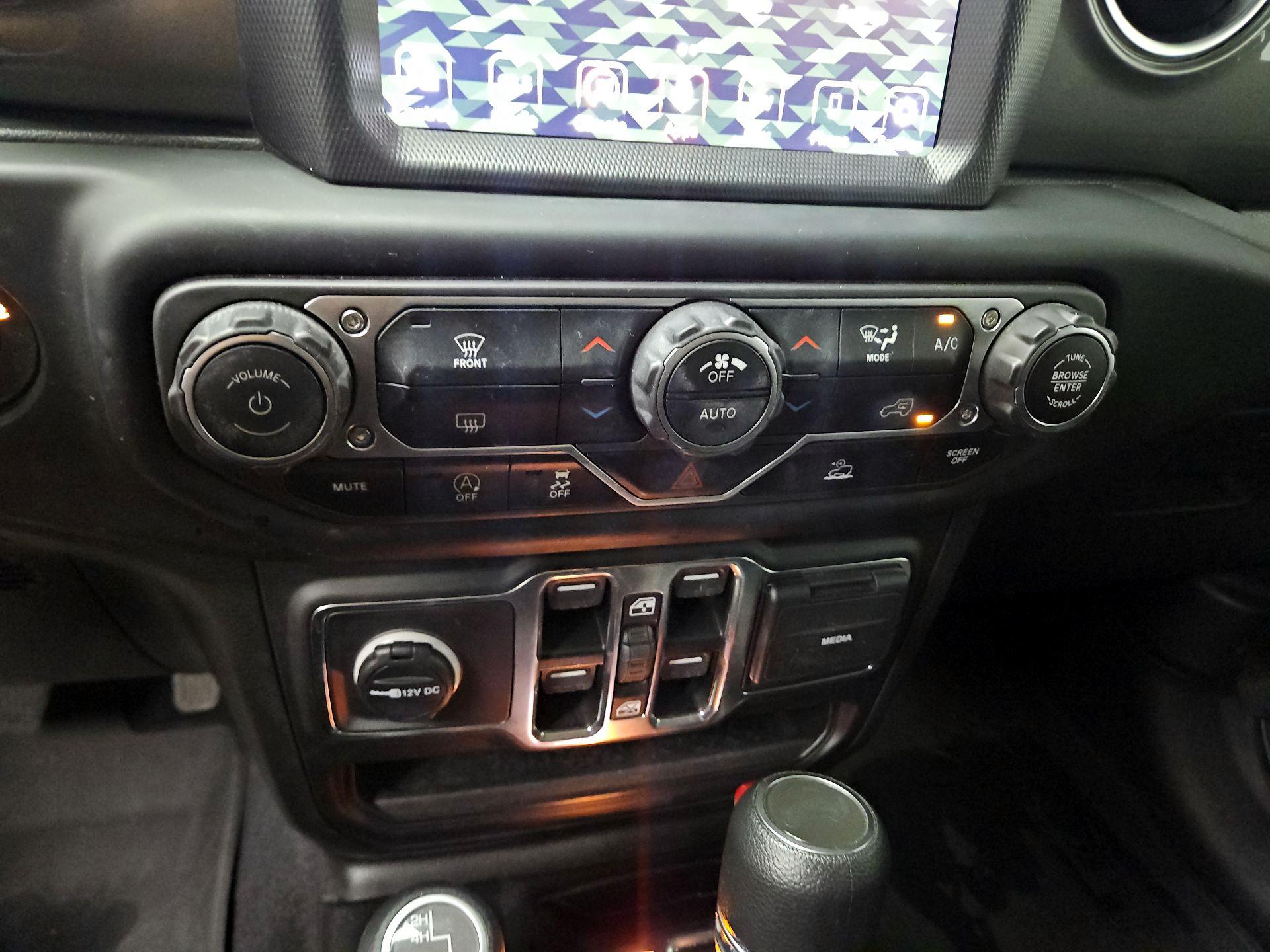Thumbnail: 2023 Jeep Wrangler - 17