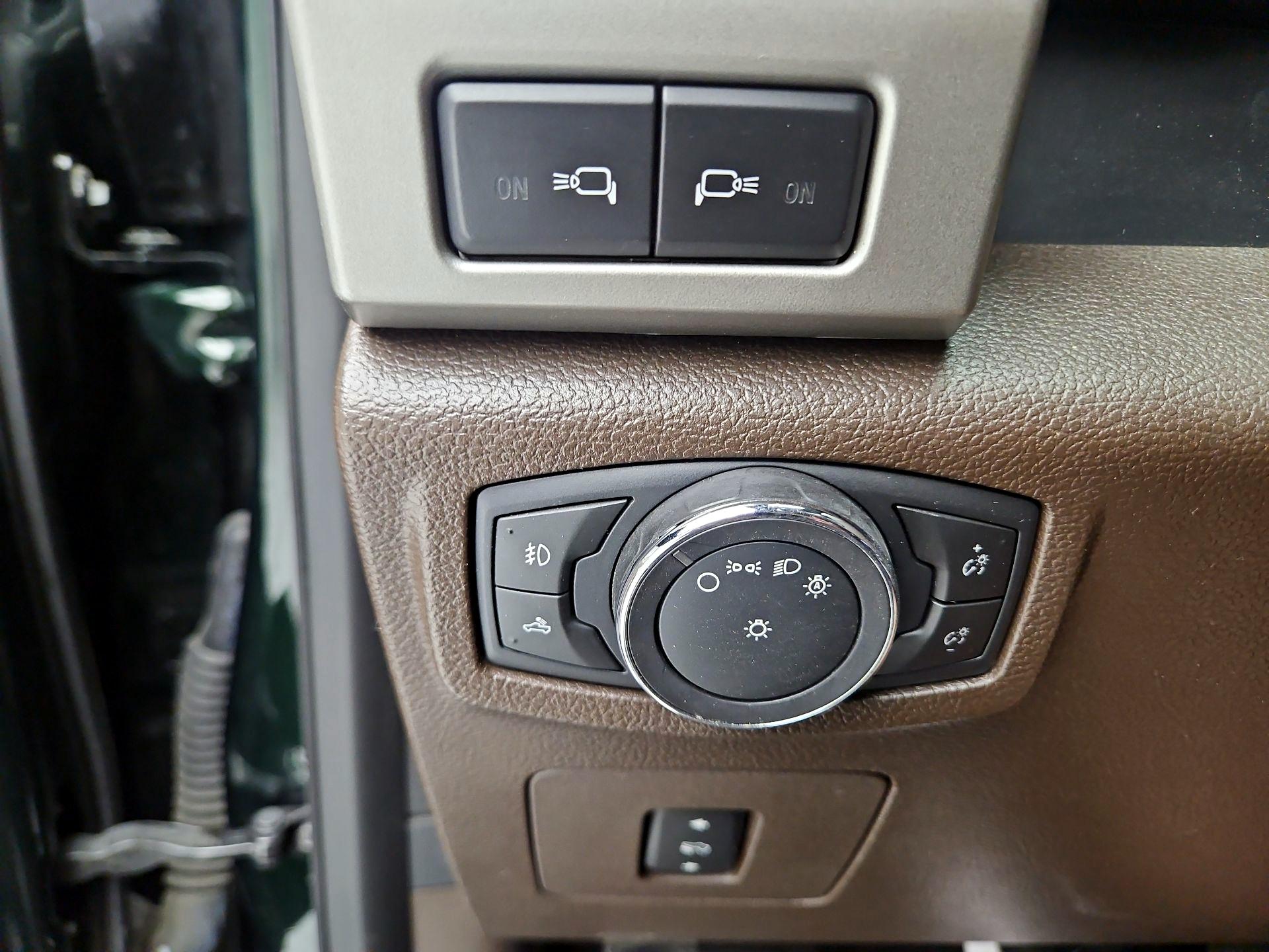 Thumbnail: 2015 Ford F-150 - 13