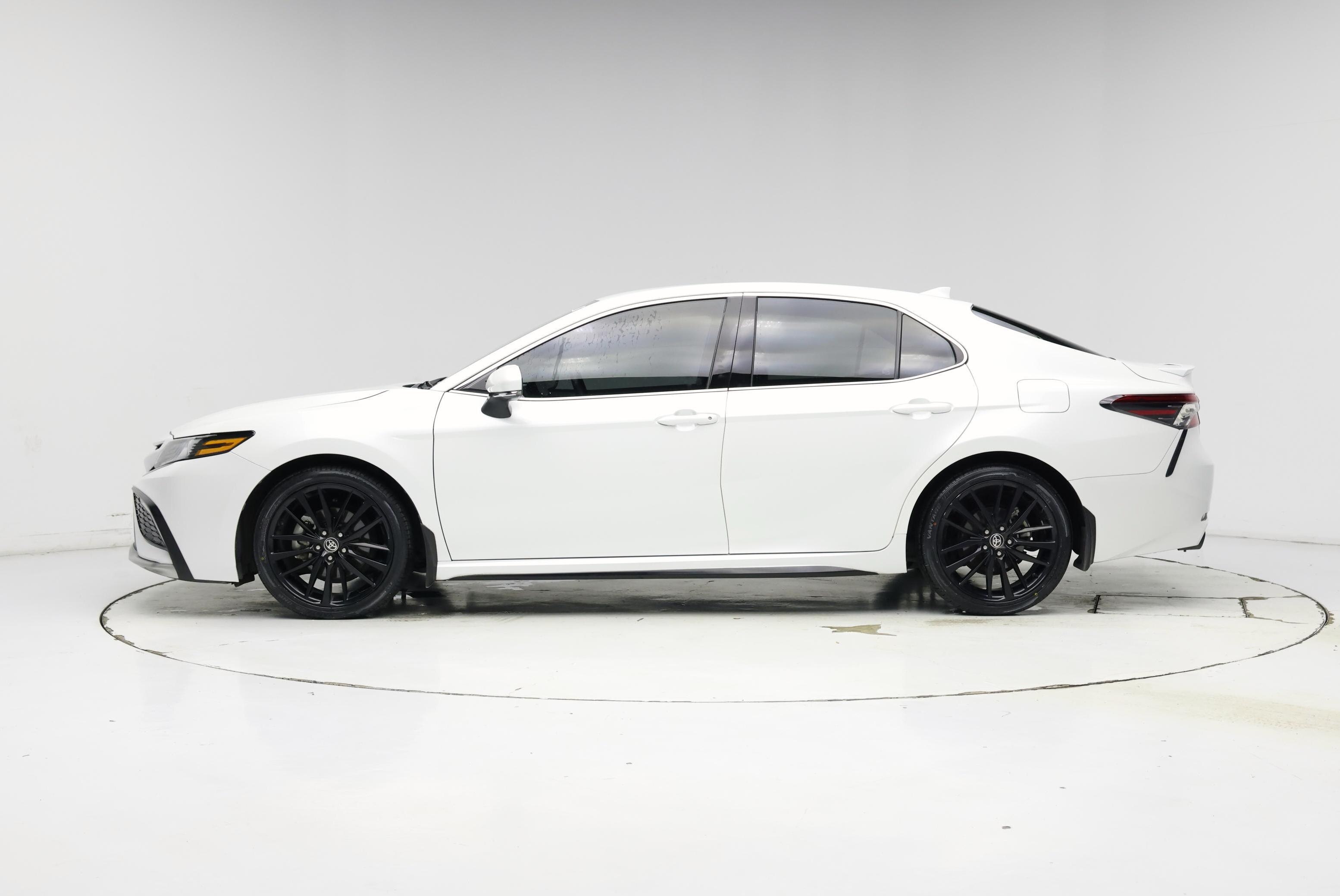 Thumbnail: 2023 Toyota Camry - 3