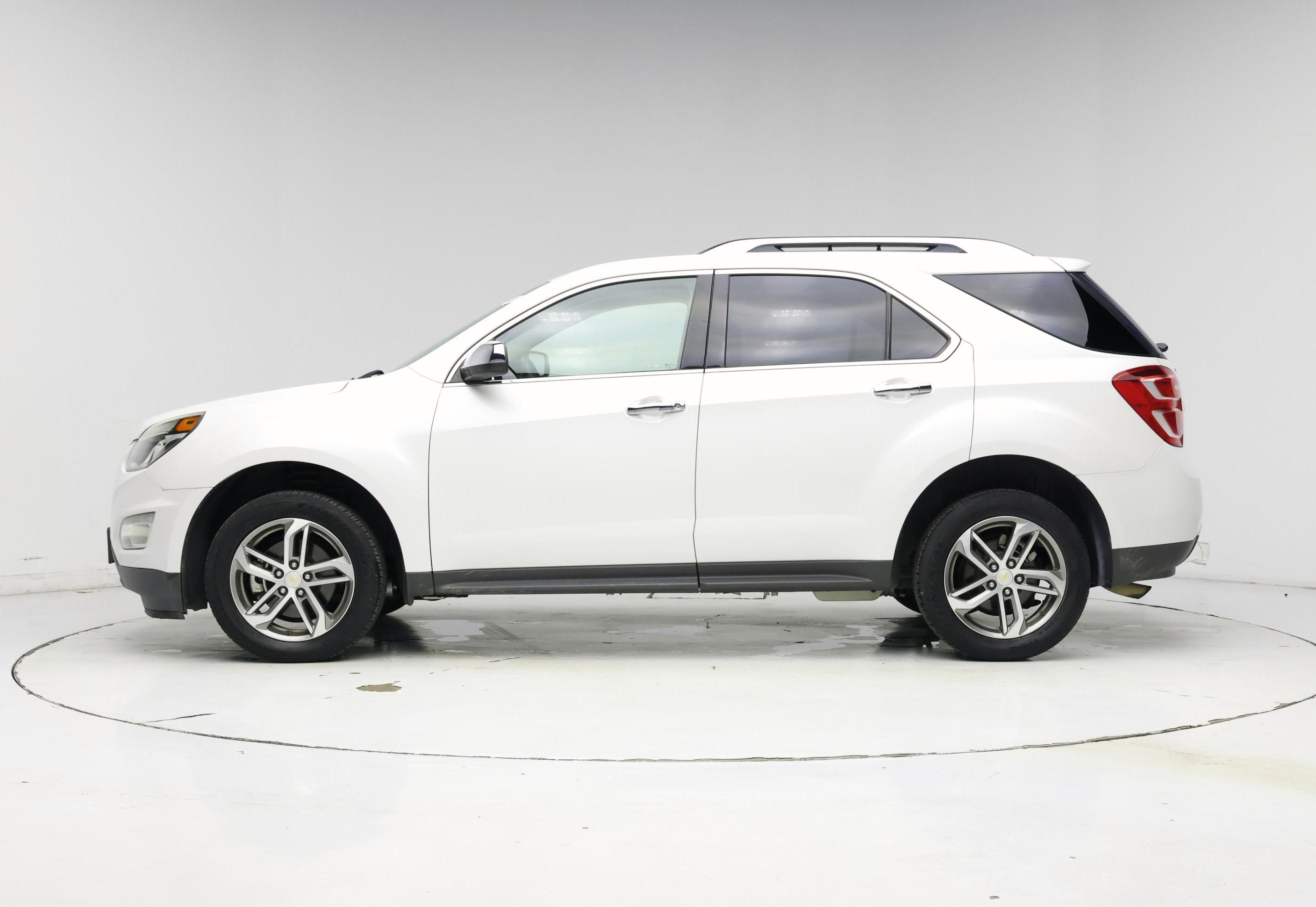 Thumbnail: 2017 Chevrolet Equinox - 3