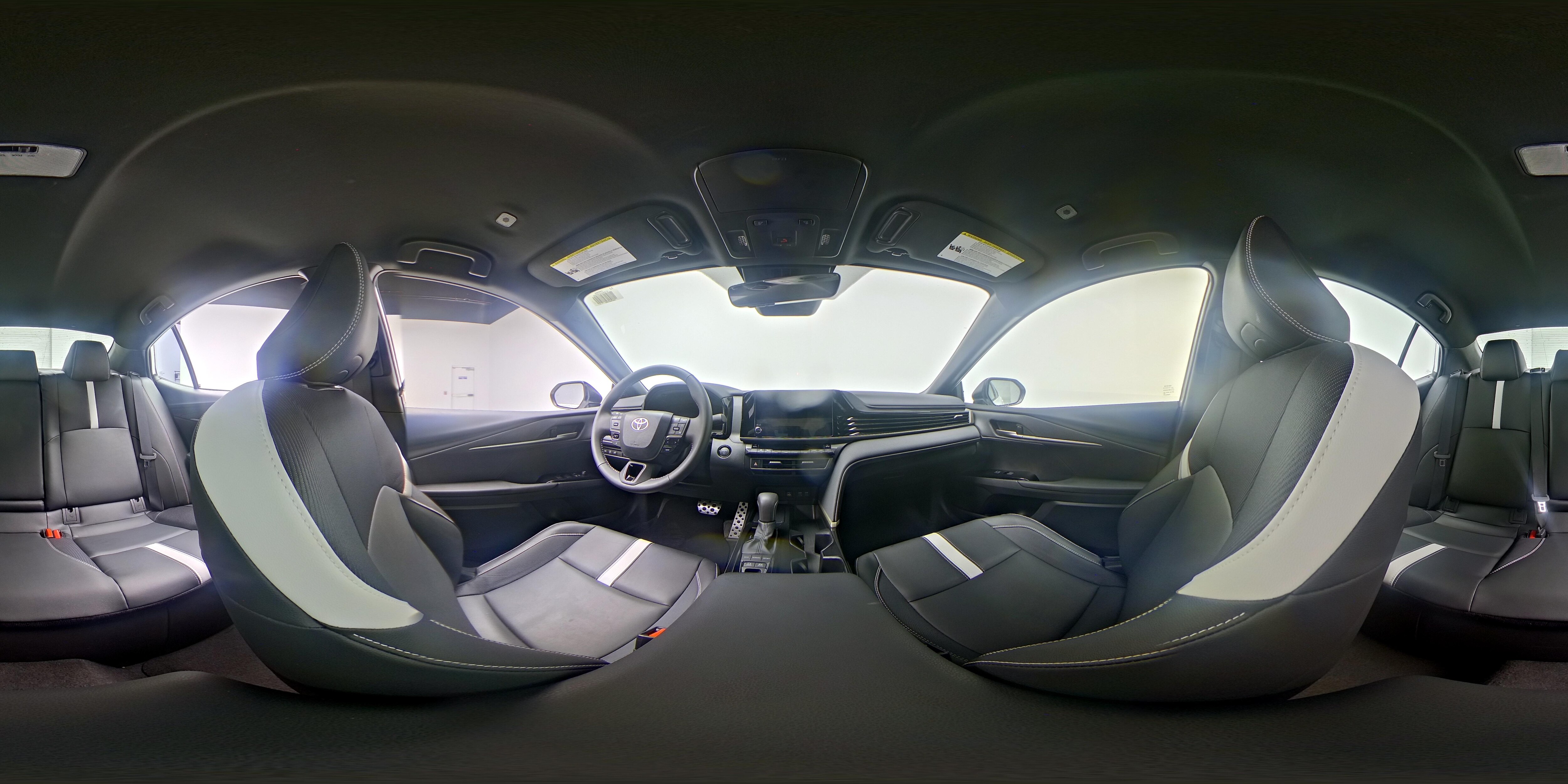 2026 Toyota Camry SE - Photo 24