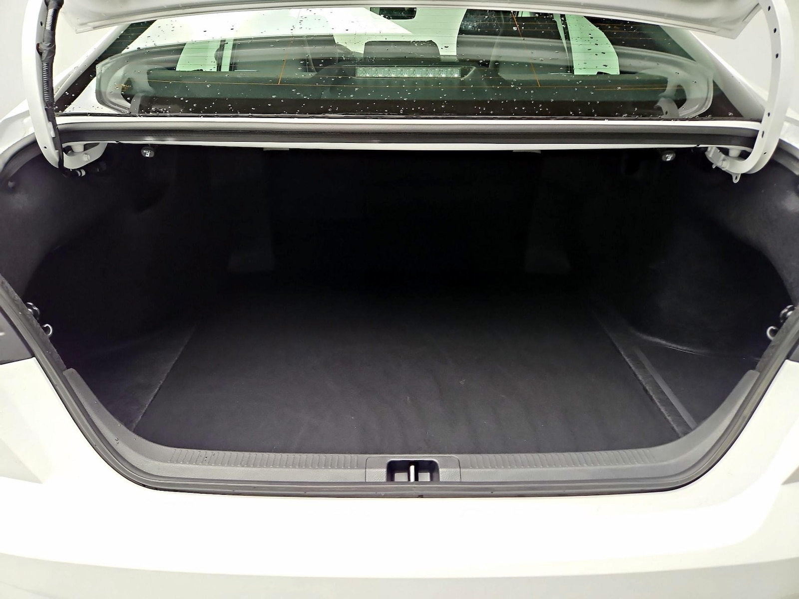 2026 Toyota Camry SE - Photo 21