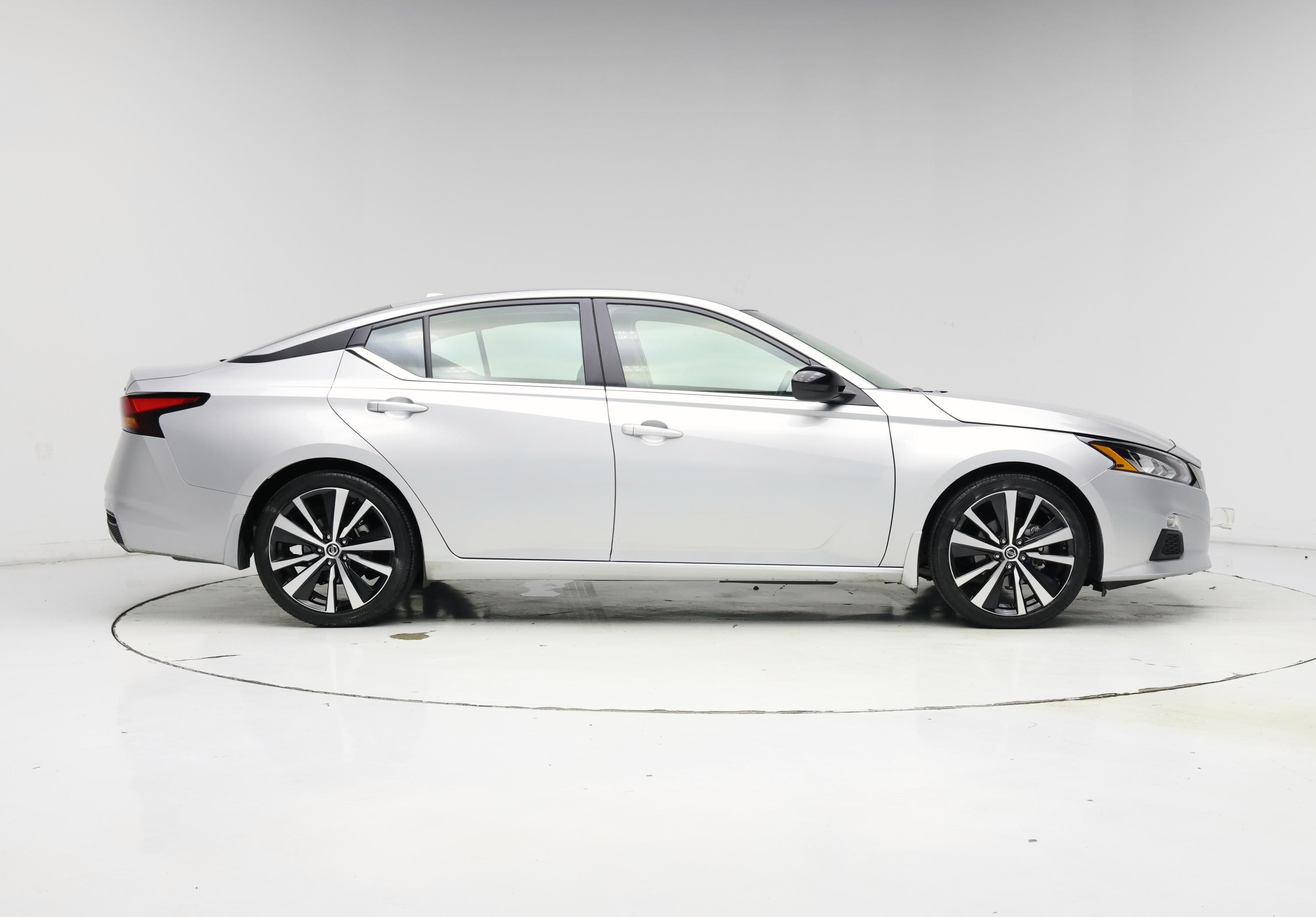 Thumbnail: 2022 Nissan Altima - 7
