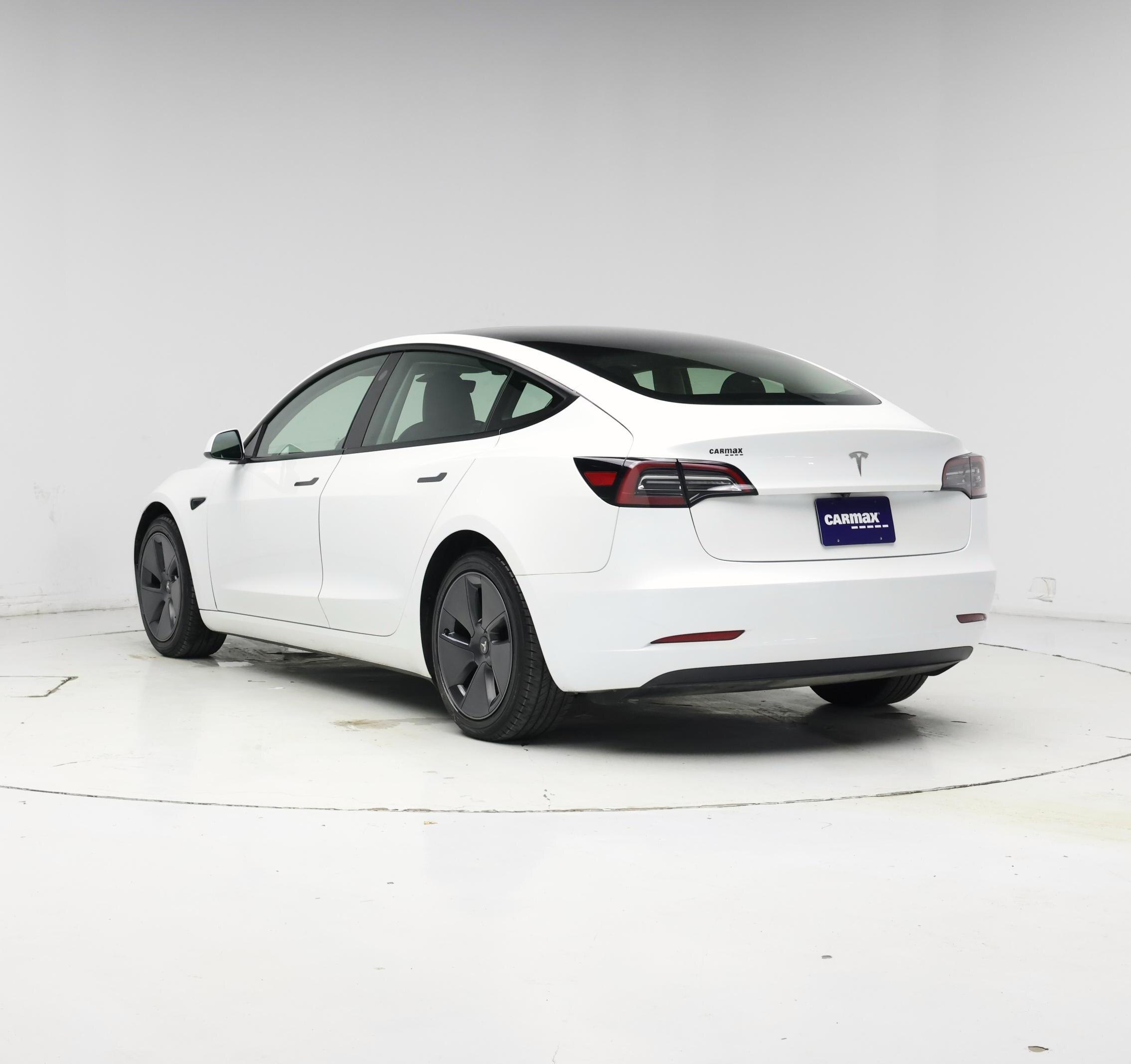 Thumbnail: 2023 Tesla Model 3 - 2