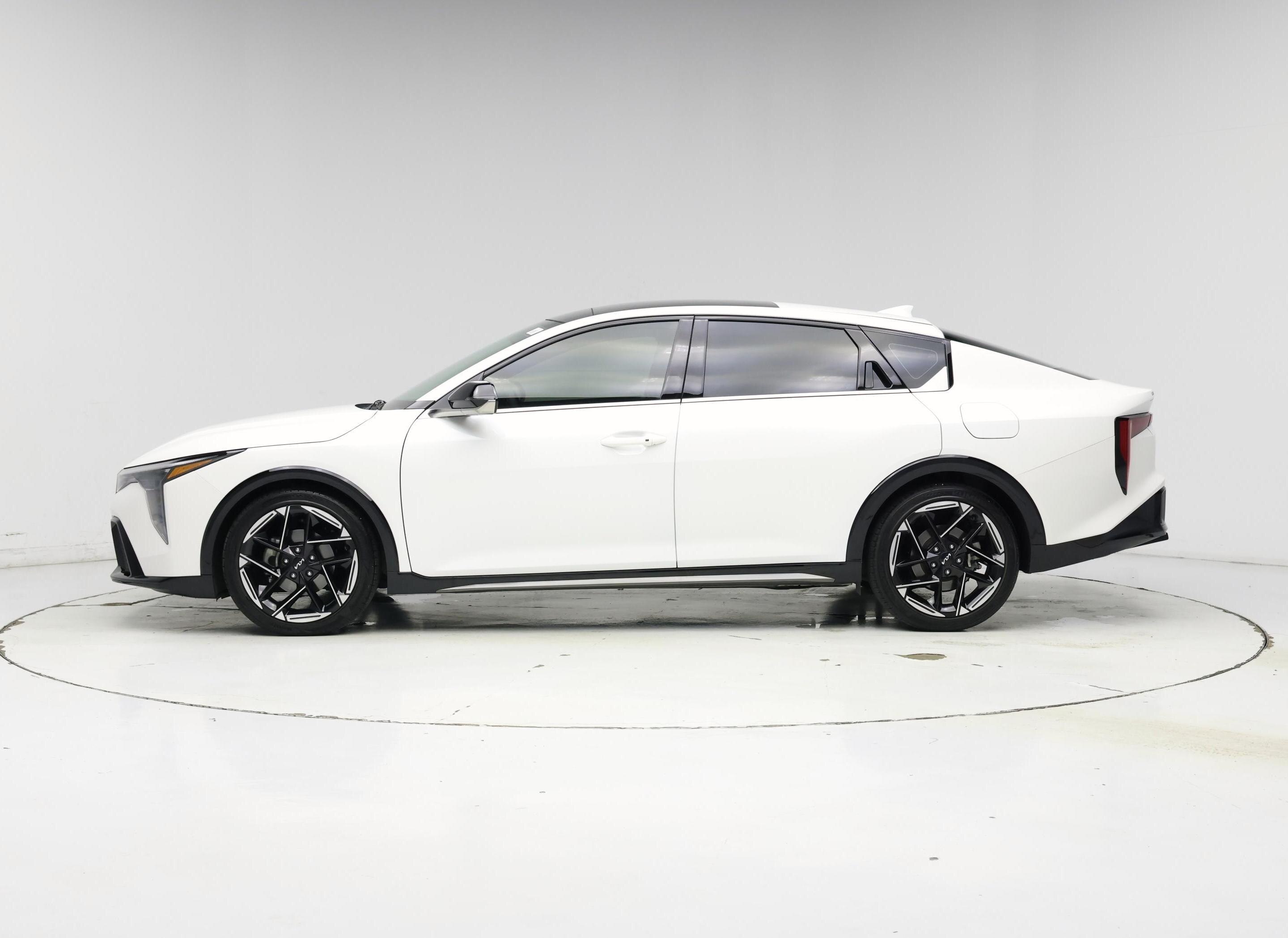 Thumbnail: 2025 Kia K4 - 3