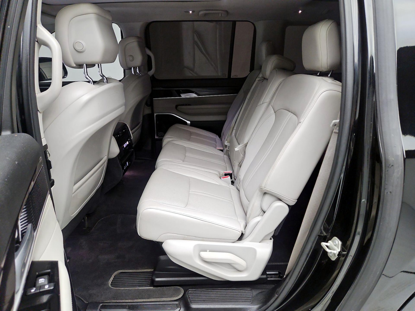 Rear Air Conditioning