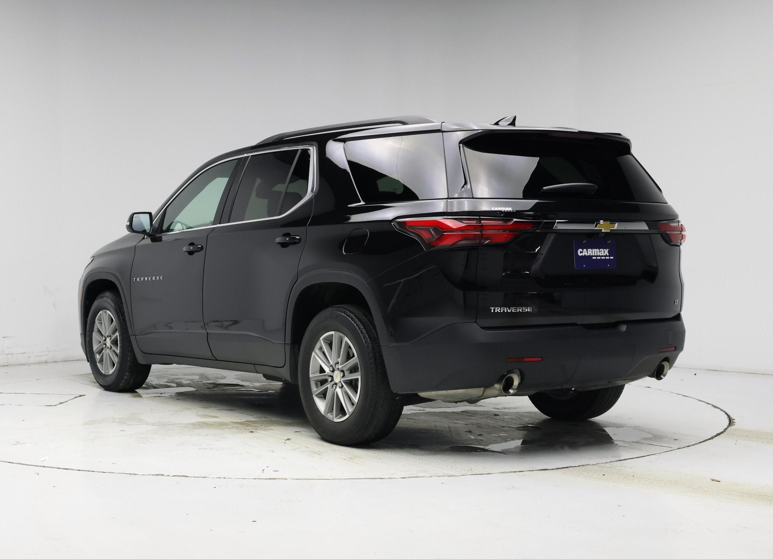 Thumbnail: 2023 Chevrolet Traverse - 2