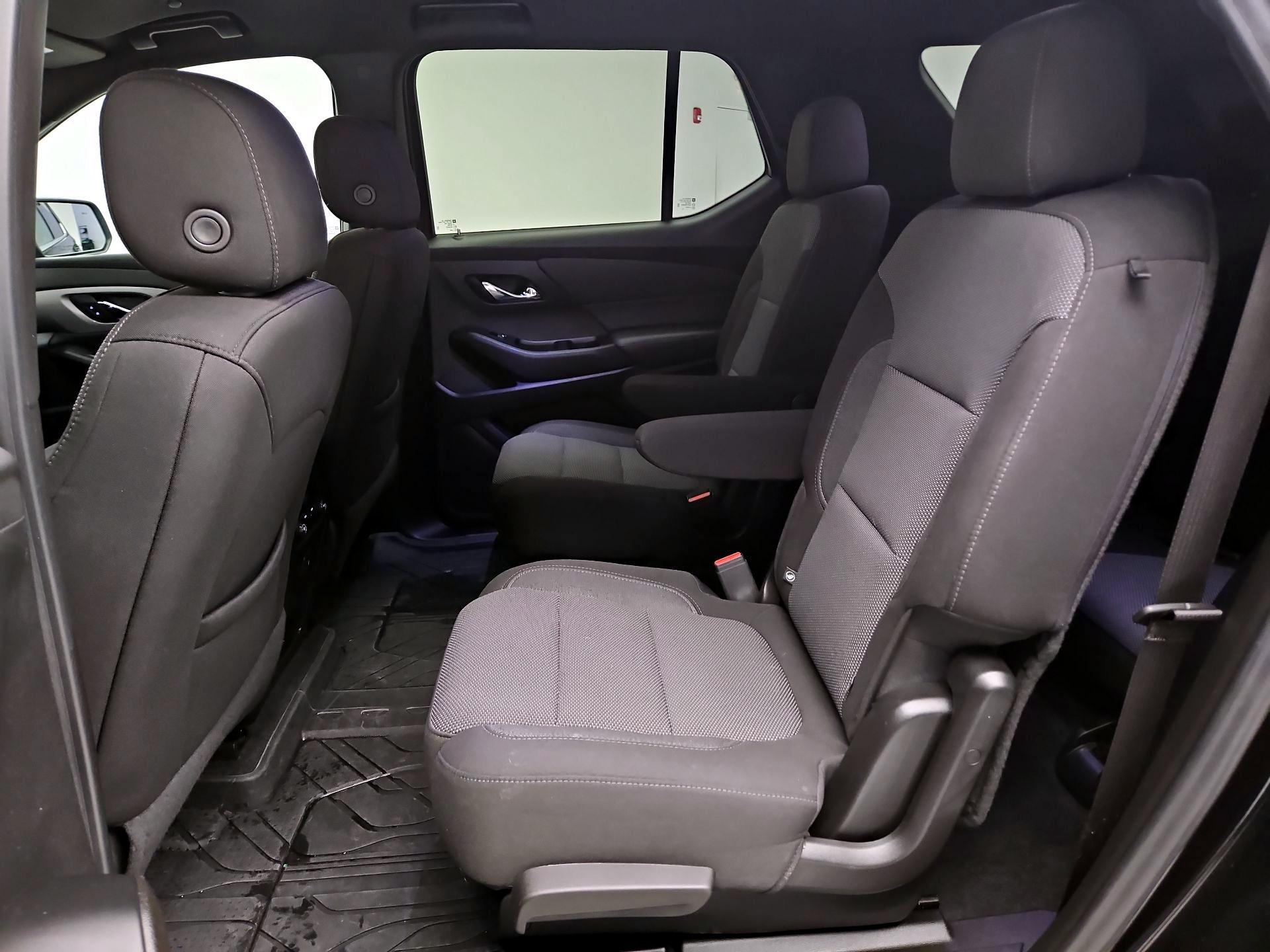 Thumbnail: 2023 Chevrolet Traverse - 19