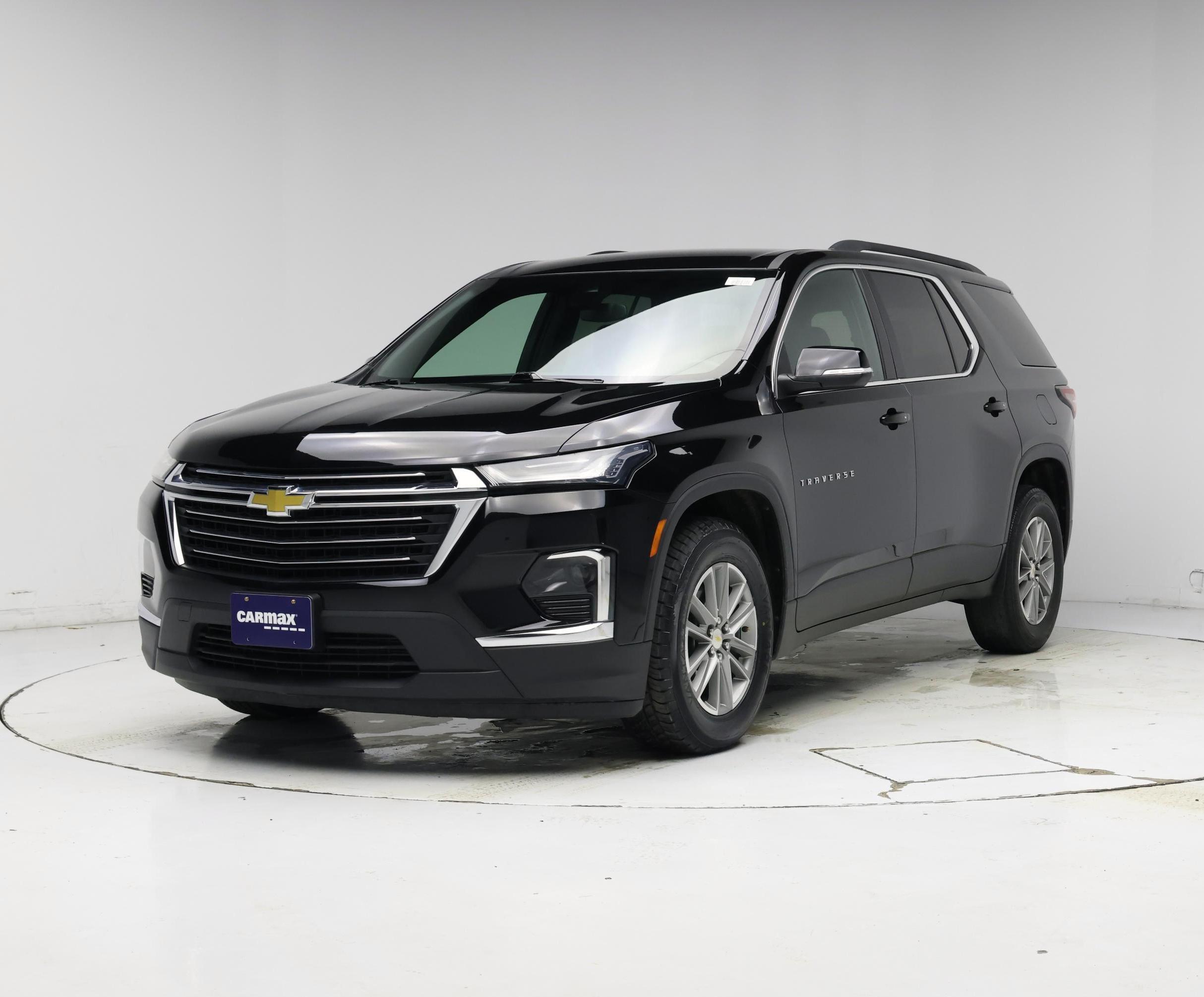 Thumbnail: 2023 Chevrolet Traverse - 4