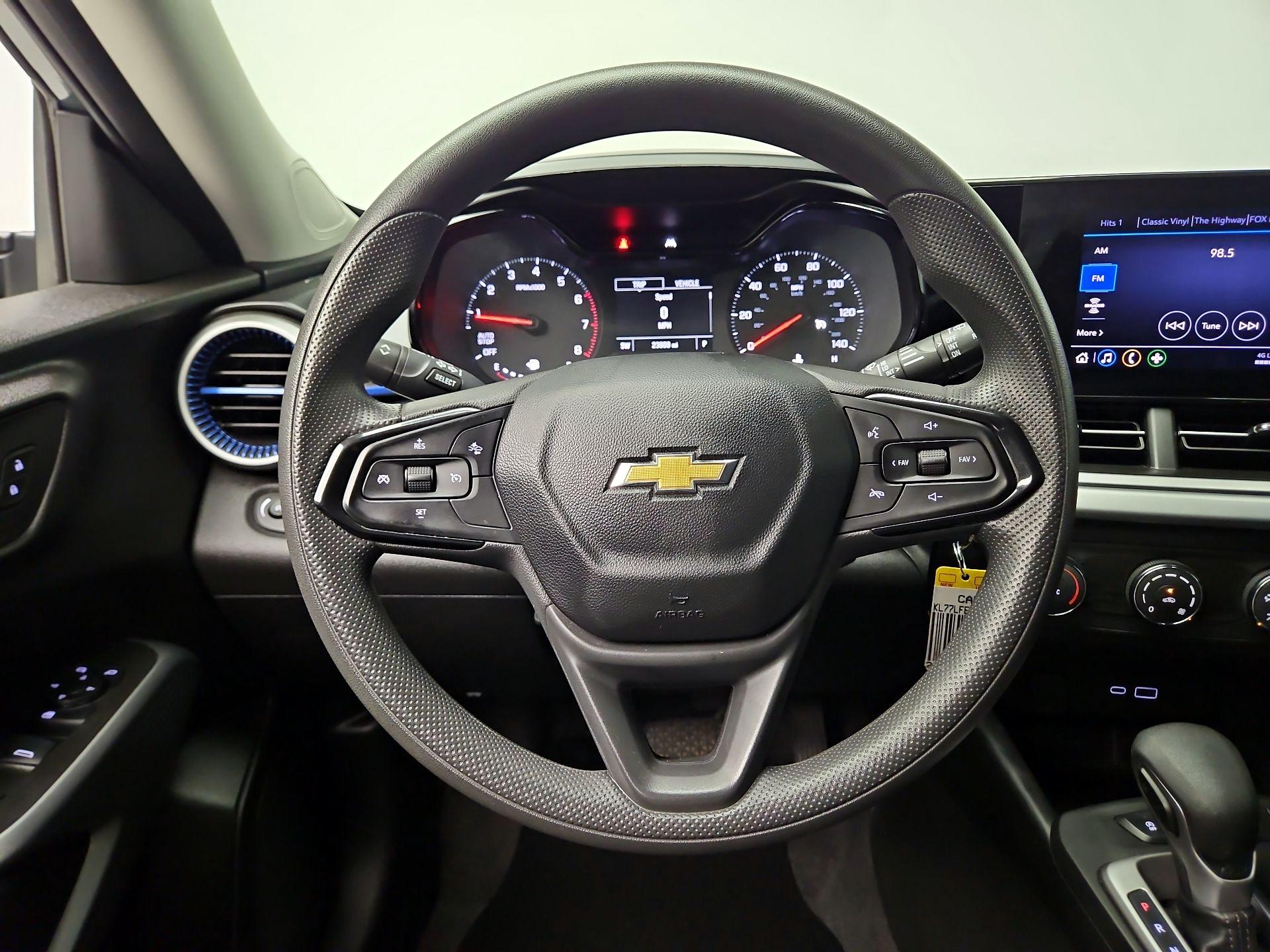 Thumbnail: 2025 Chevrolet Trax - 10