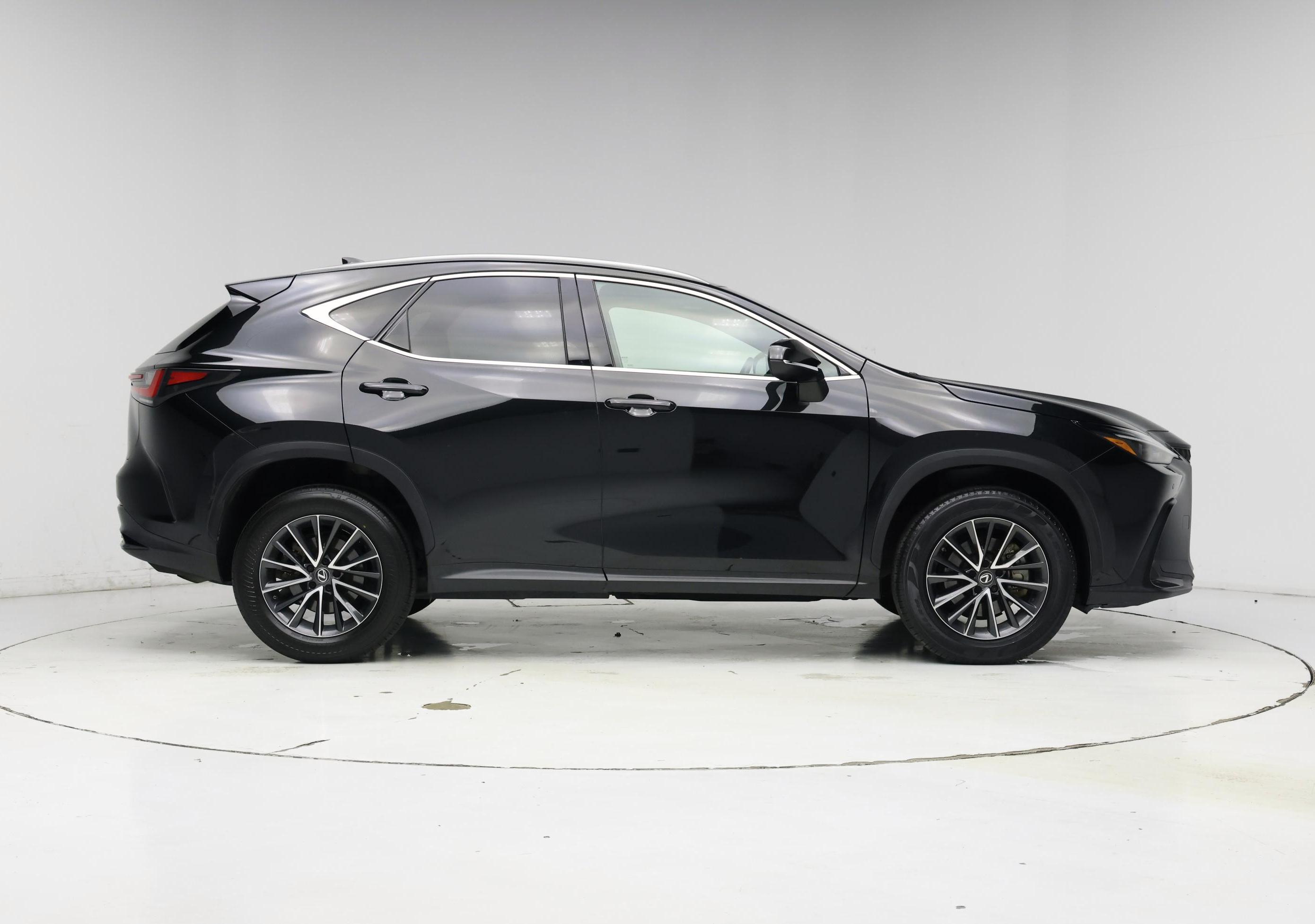 Thumbnail: 2023 Lexus NX - 7