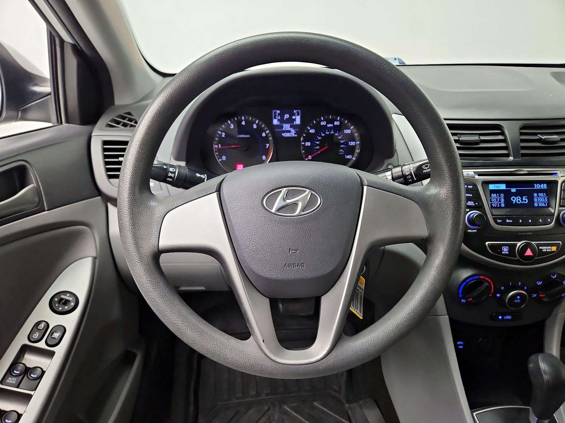 Thumbnail: 2016 Hyundai Accent - 10