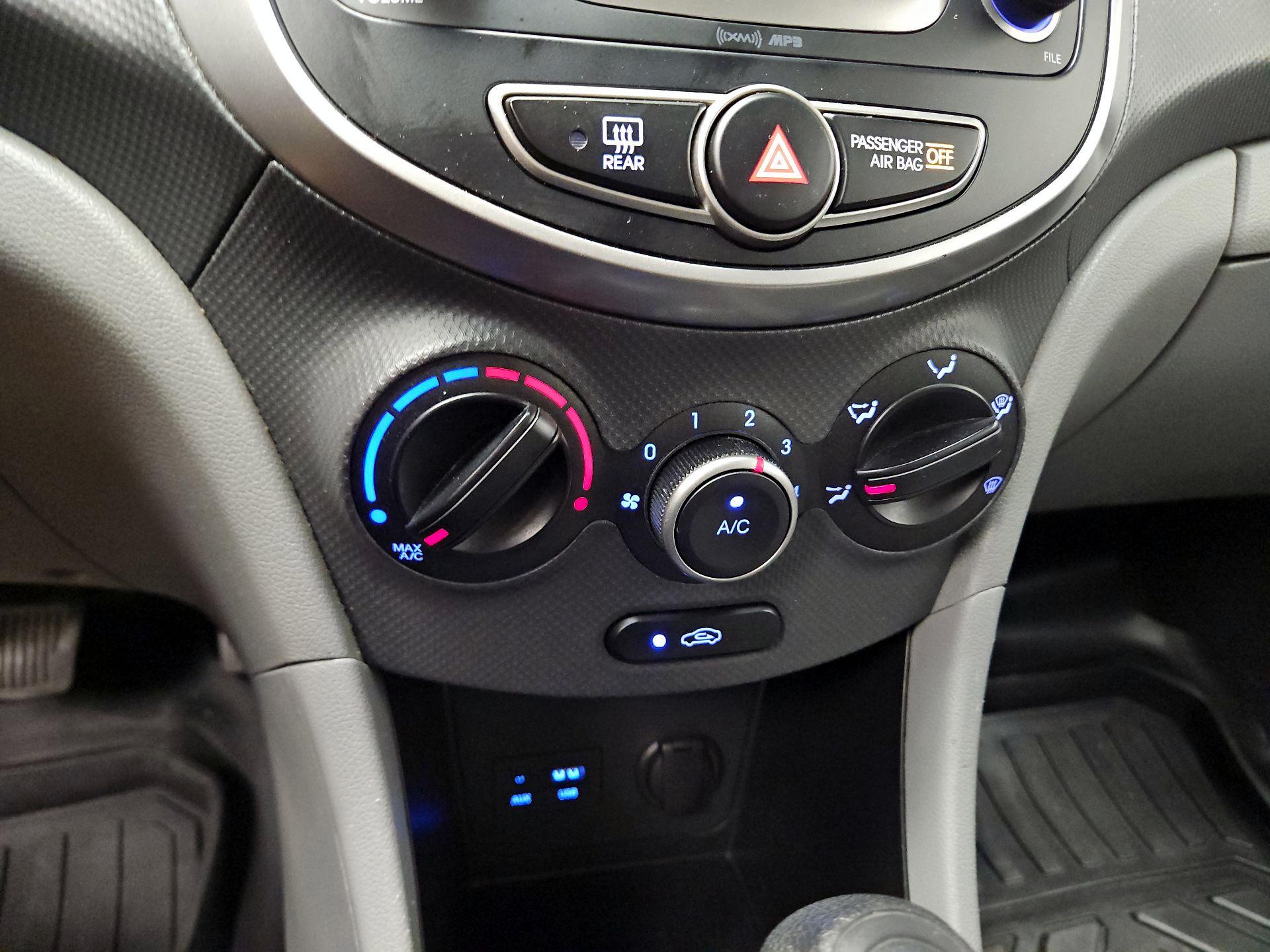 Thumbnail: 2016 Hyundai Accent - 15