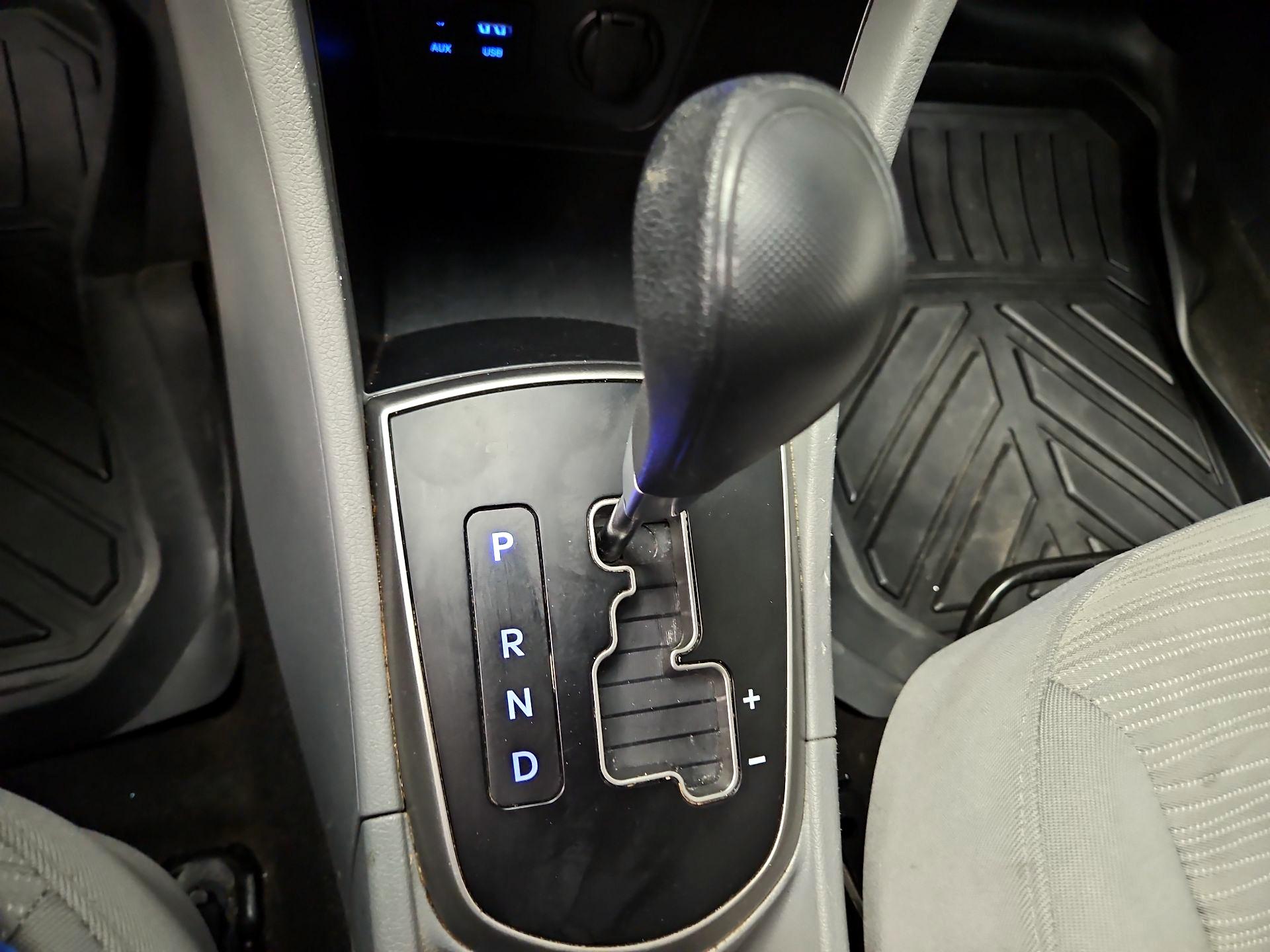 Thumbnail: 2016 Hyundai Accent - 16