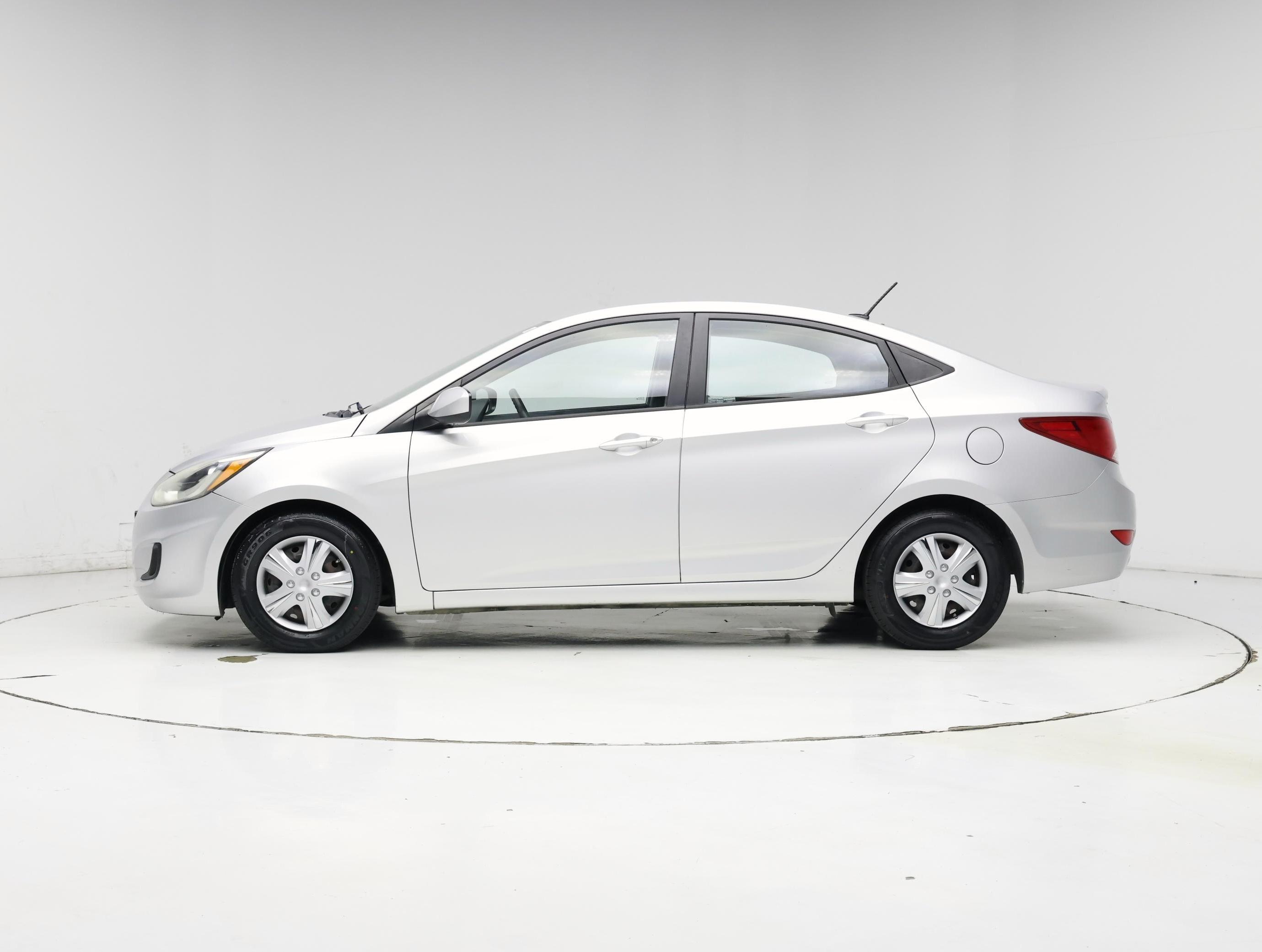 Thumbnail: 2016 Hyundai Accent - 3