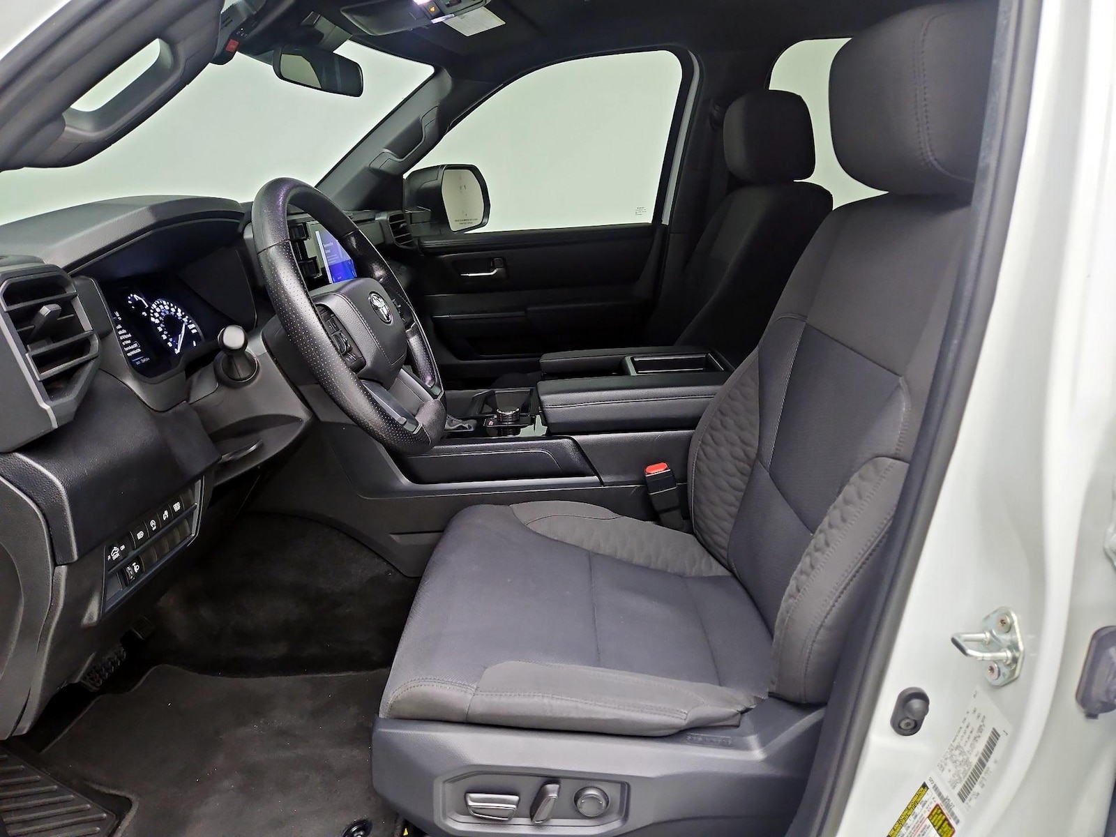 2025 Toyota Tundra SR5 - Photo 12