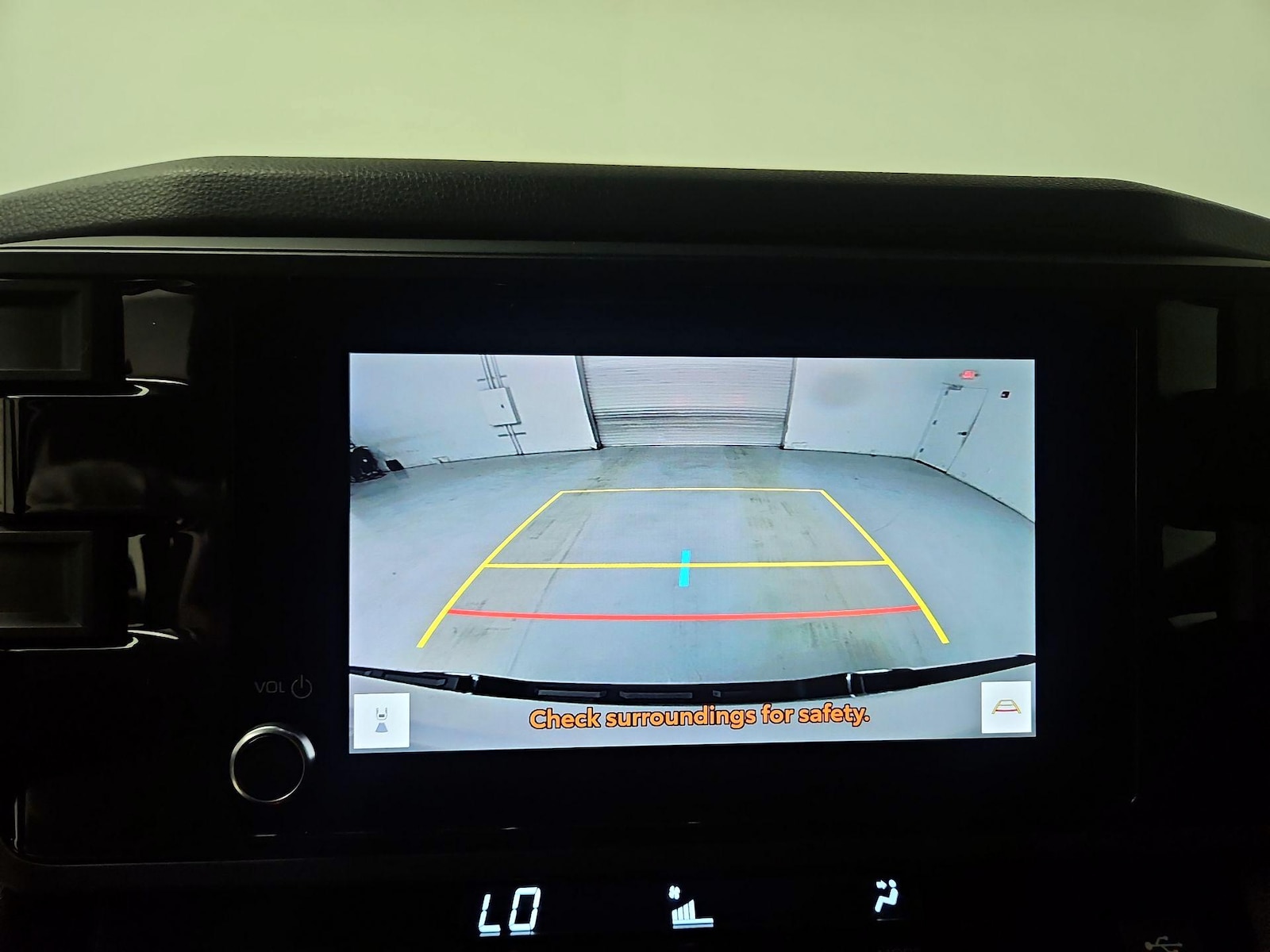 2025 Toyota Tundra SR5 - Photo 15