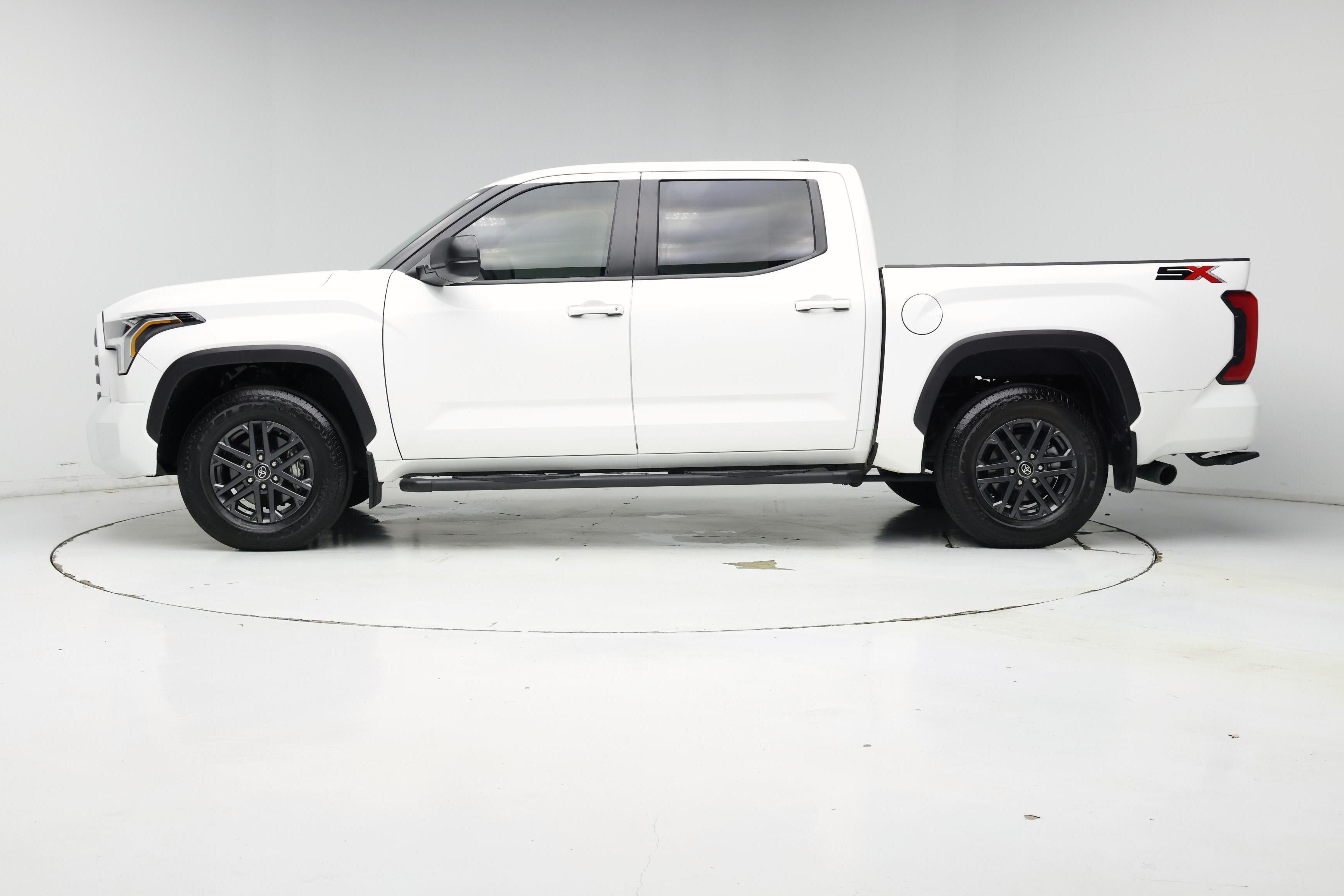 Thumbnail: 2025 Toyota Tundra - 3