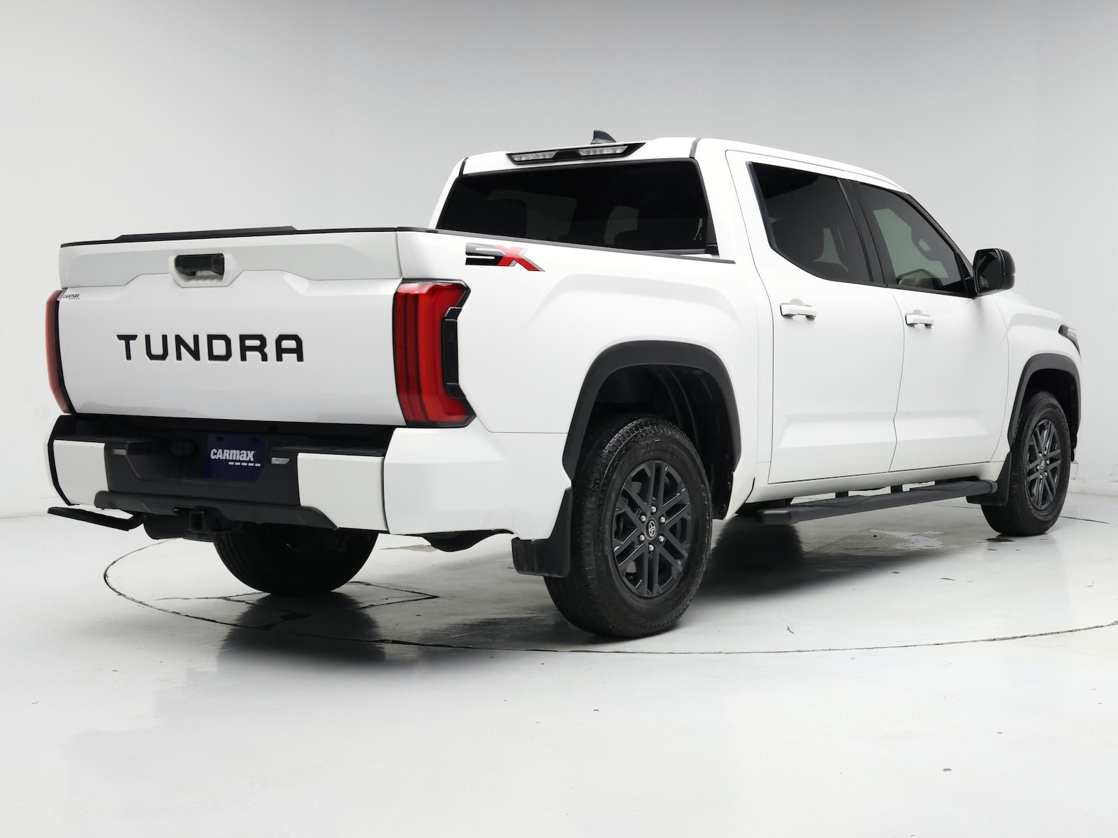 2025 Toyota Tundra SR5 - Photo 9