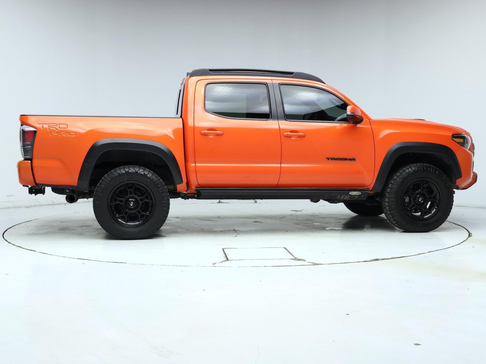 2023 Toyota Tacoma TRD Pro - Photo 8