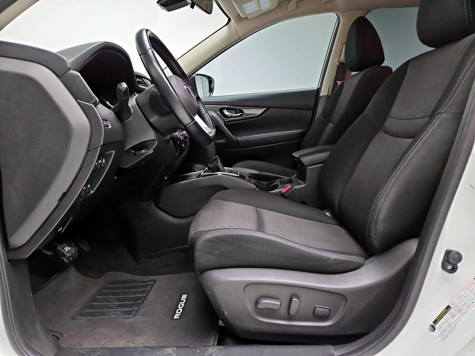 Thumbnail: 2020 Nissan Rogue - 11