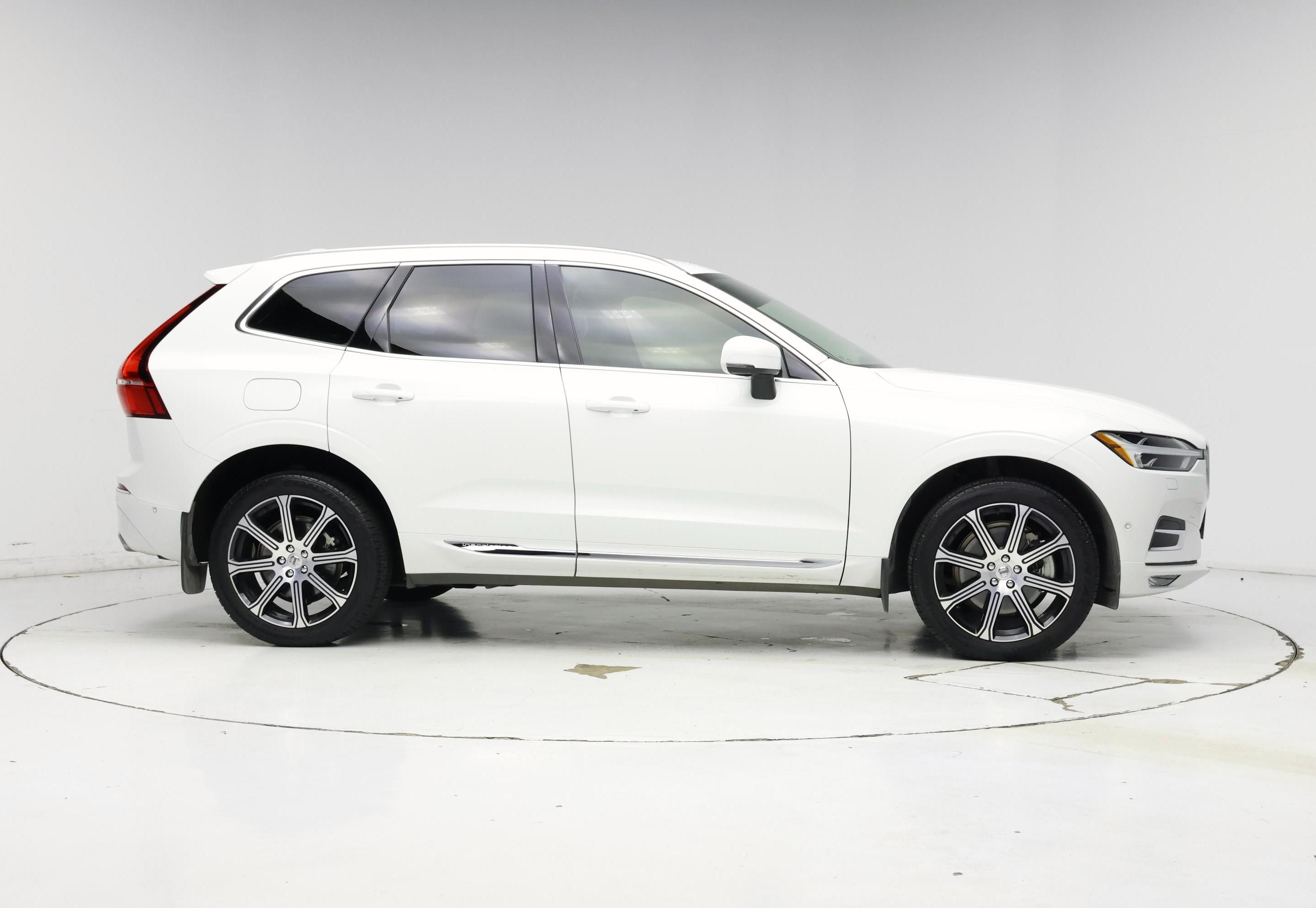 Thumbnail: 2020 Volvo XC60 - 7
