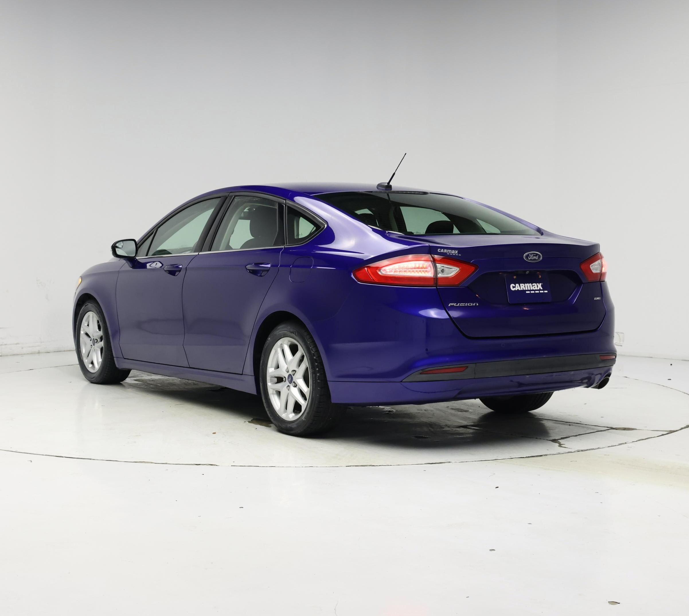 Thumbnail: 2016 Ford Fusion - 2
