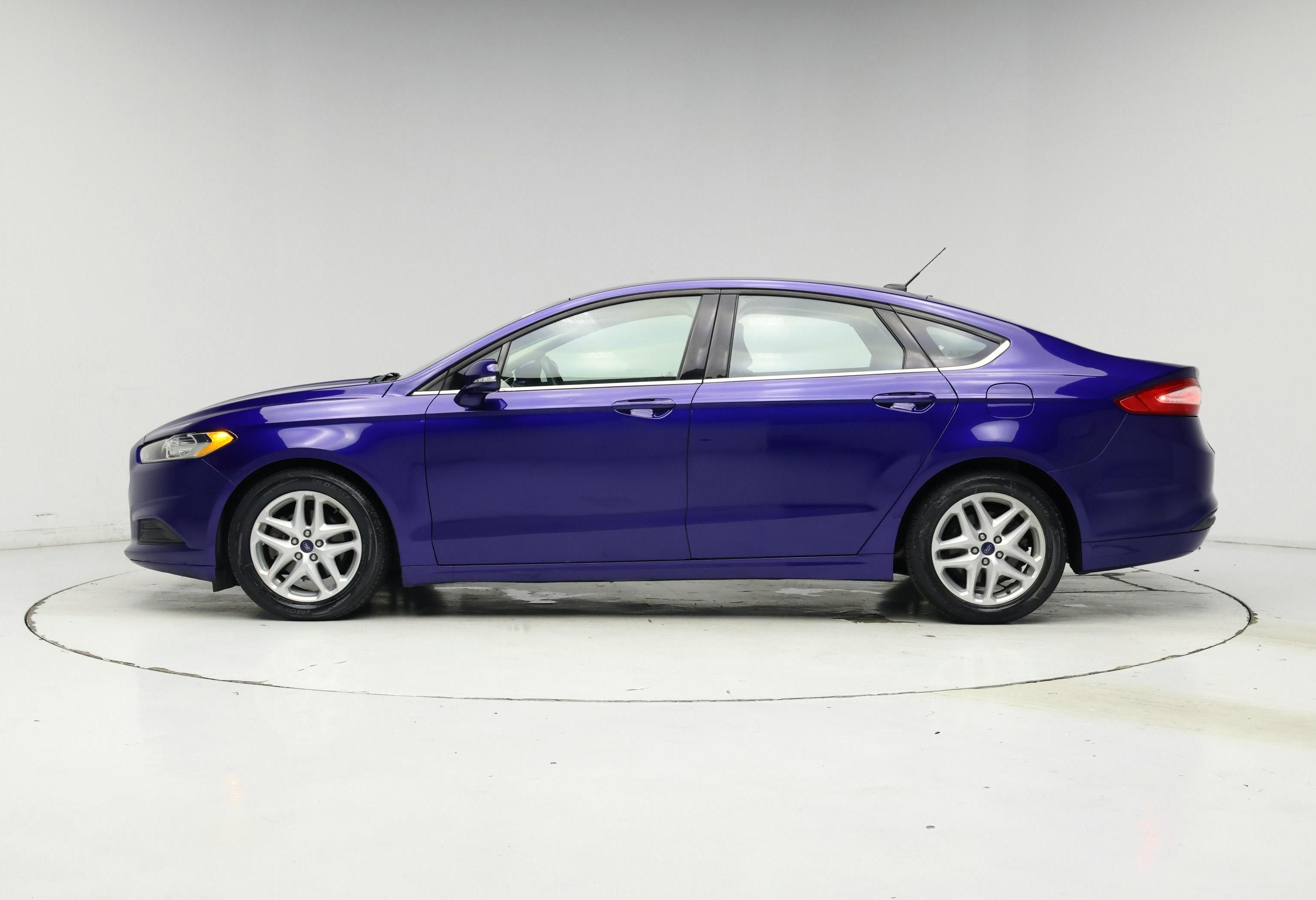 Thumbnail: 2016 Ford Fusion - 3